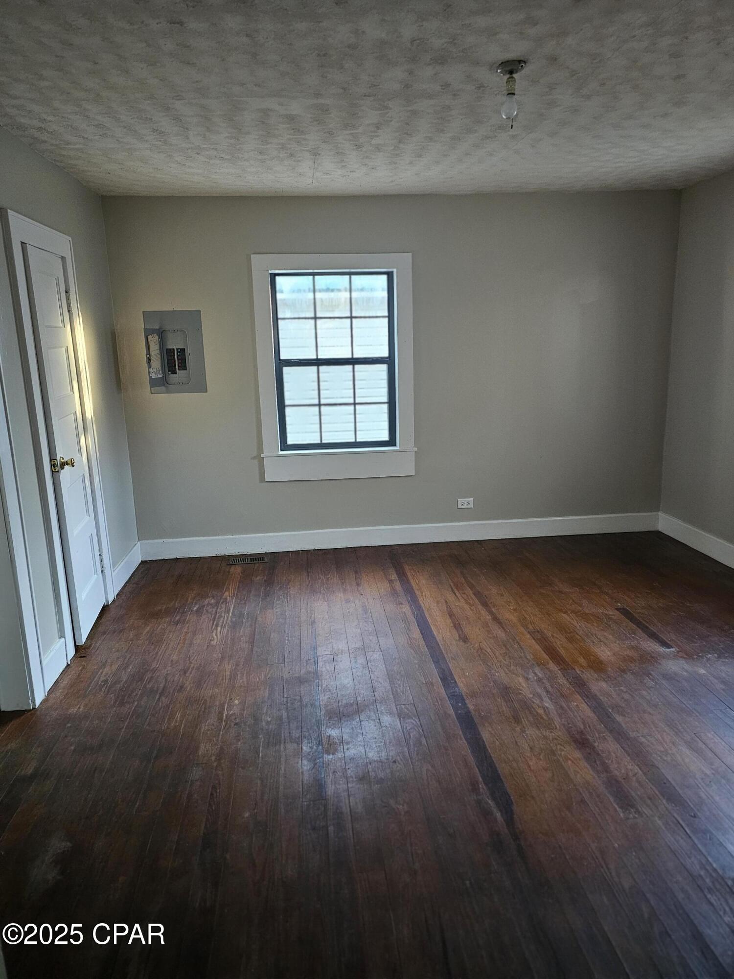 Image 8 For 768 Main Street