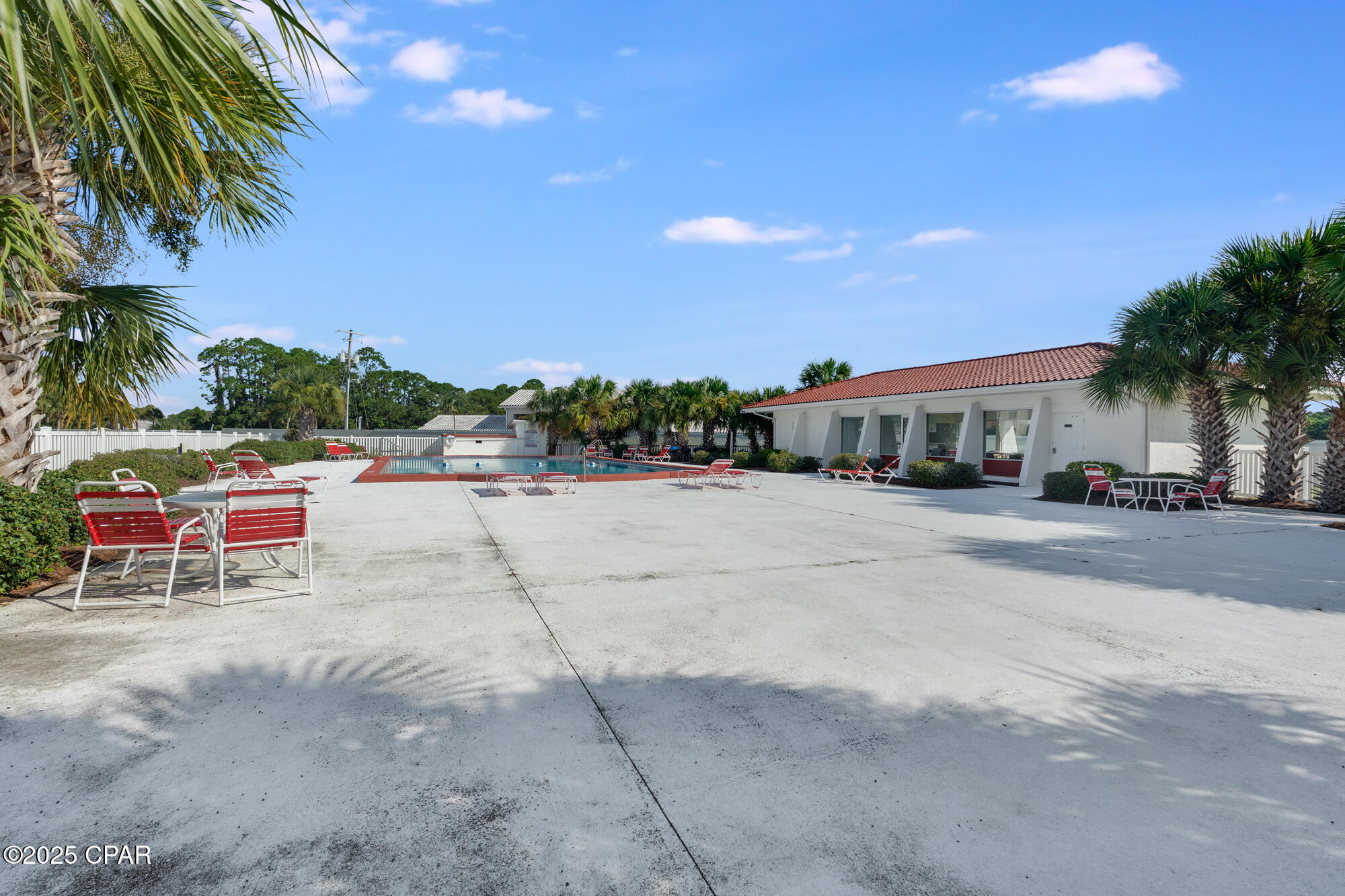Image 10 For 112 Fairway Boulevard 105