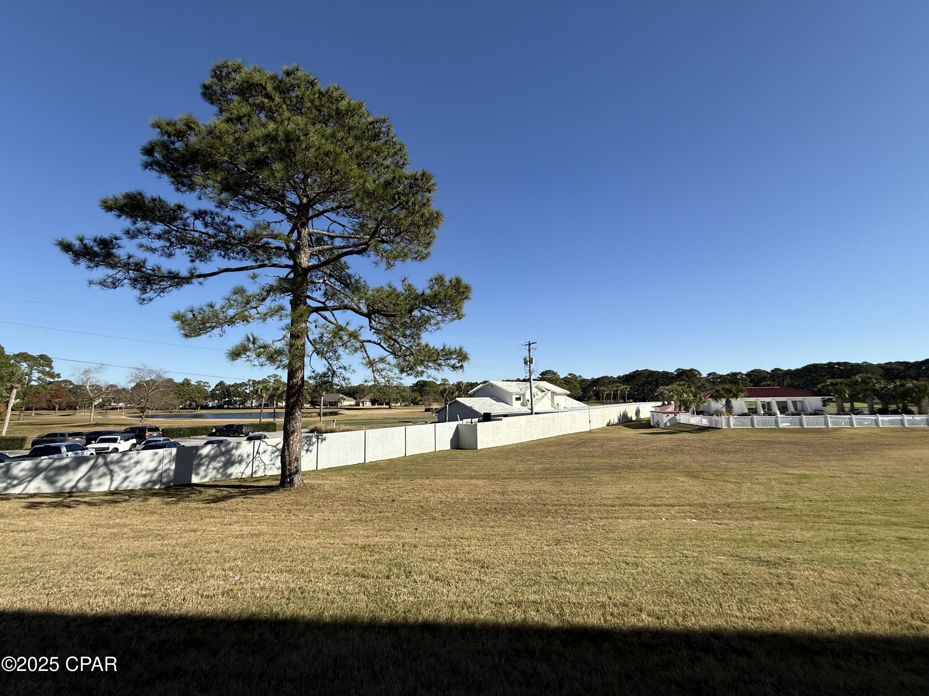 Image 11 For 112 Fairway Boulevard 105