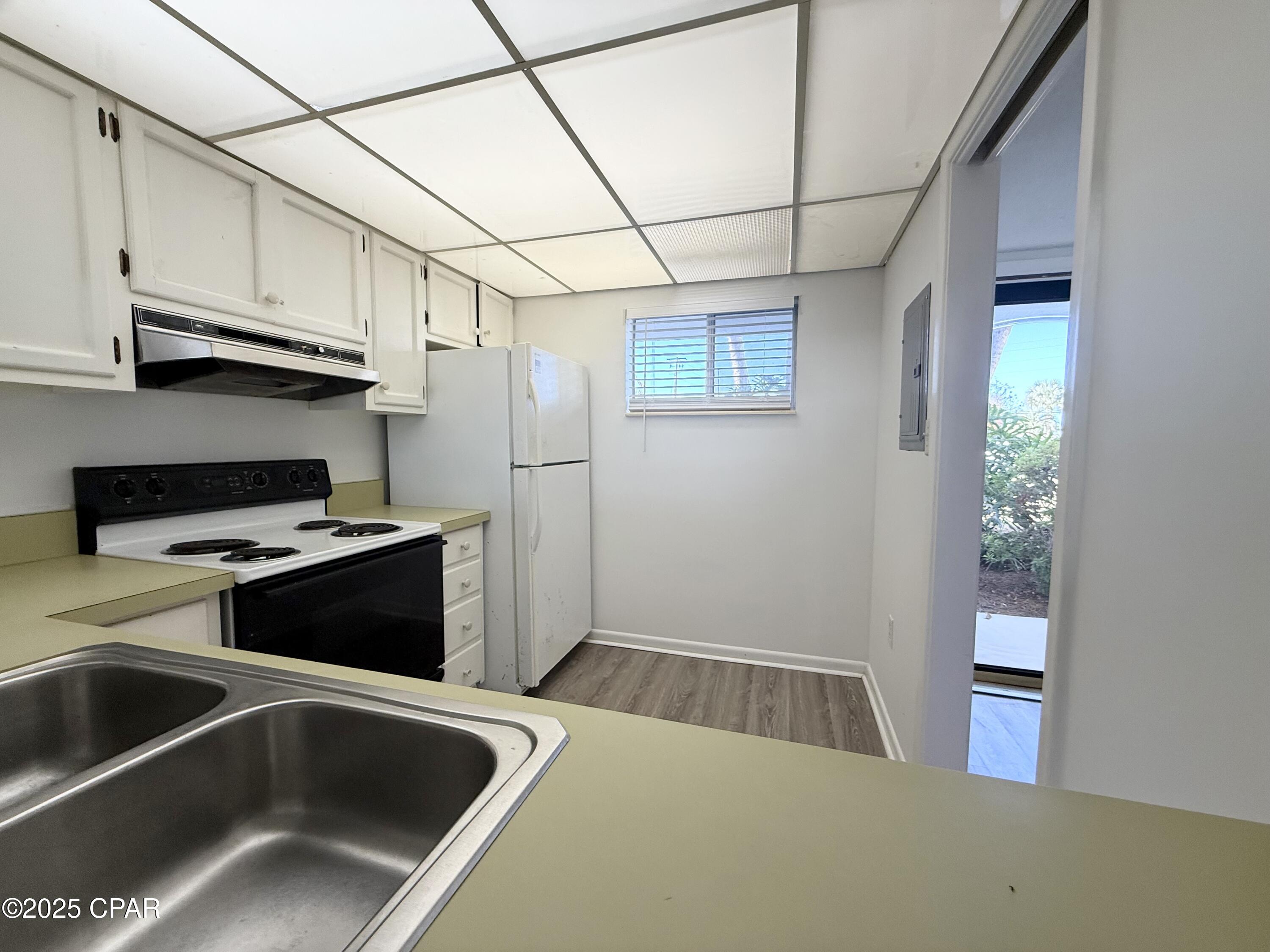 Image 19 For 112 Fairway Boulevard 105