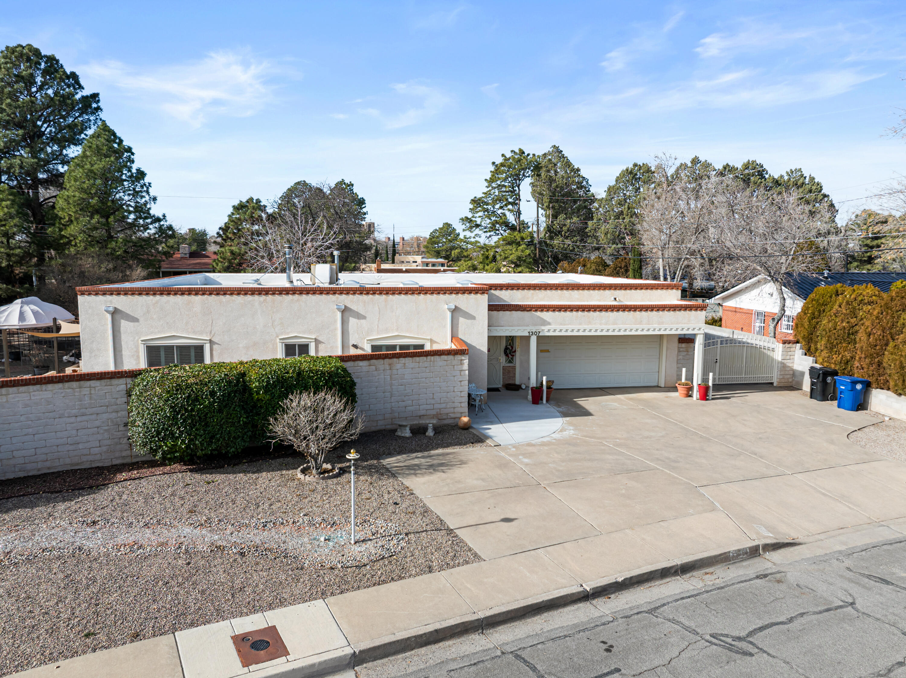 1307 Odlum Drive, Albuquerque NM 87108