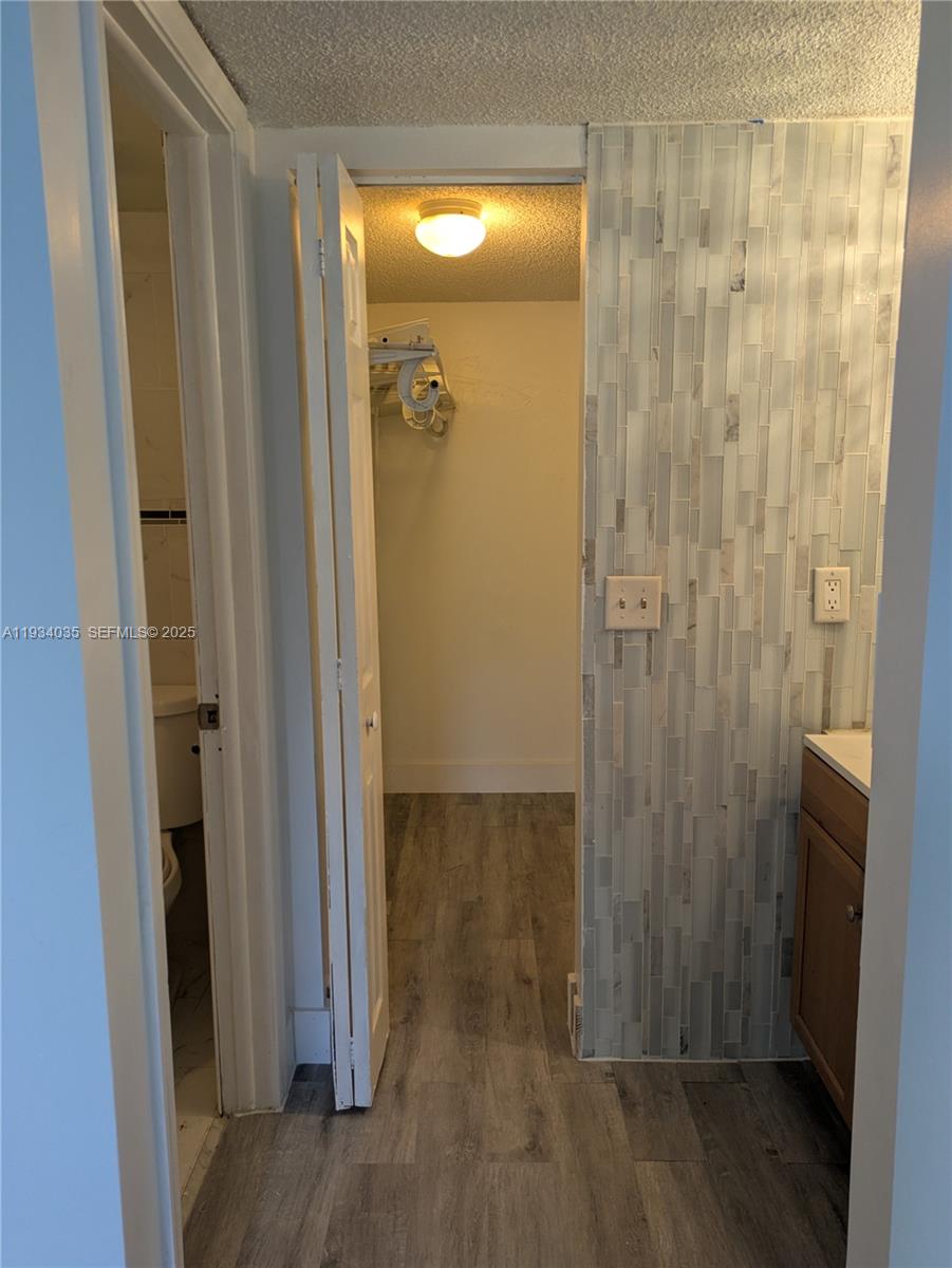 Villas At Circles Edge Co