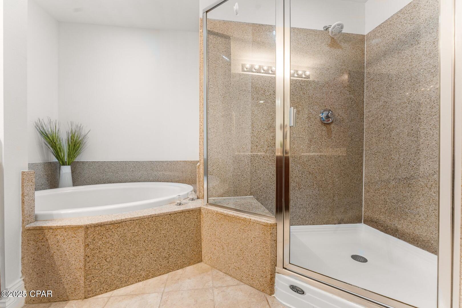 Image 16 For 9902 Thomas Drive 628