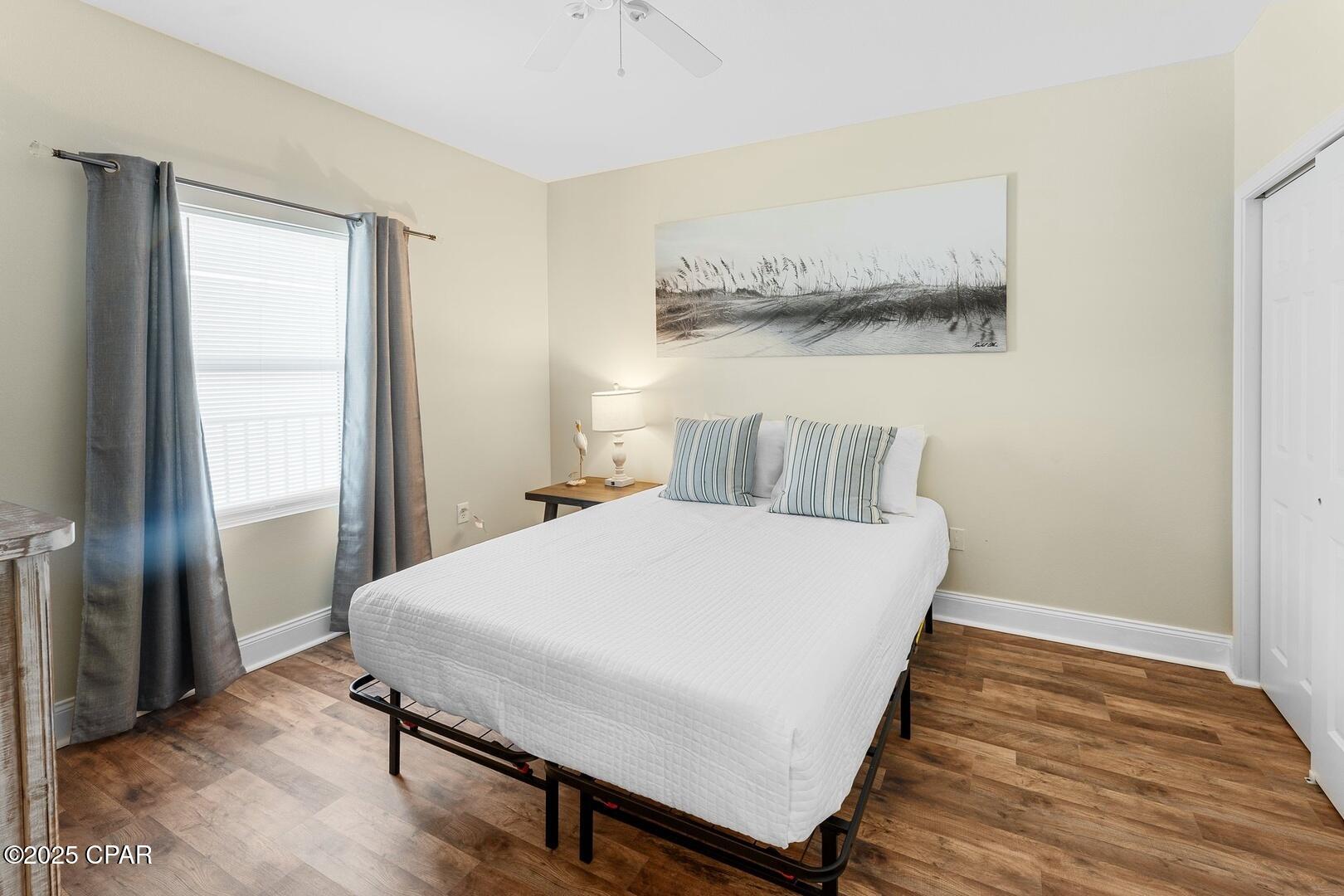 Image 4 For 9902 Thomas Drive 628