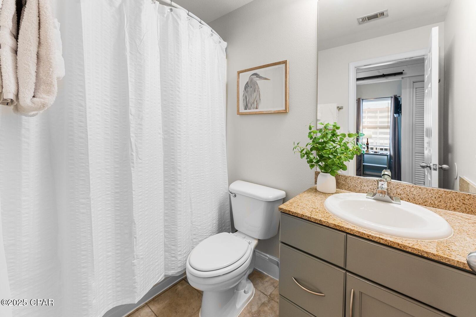 Image 6 For 9902 Thomas Drive 628