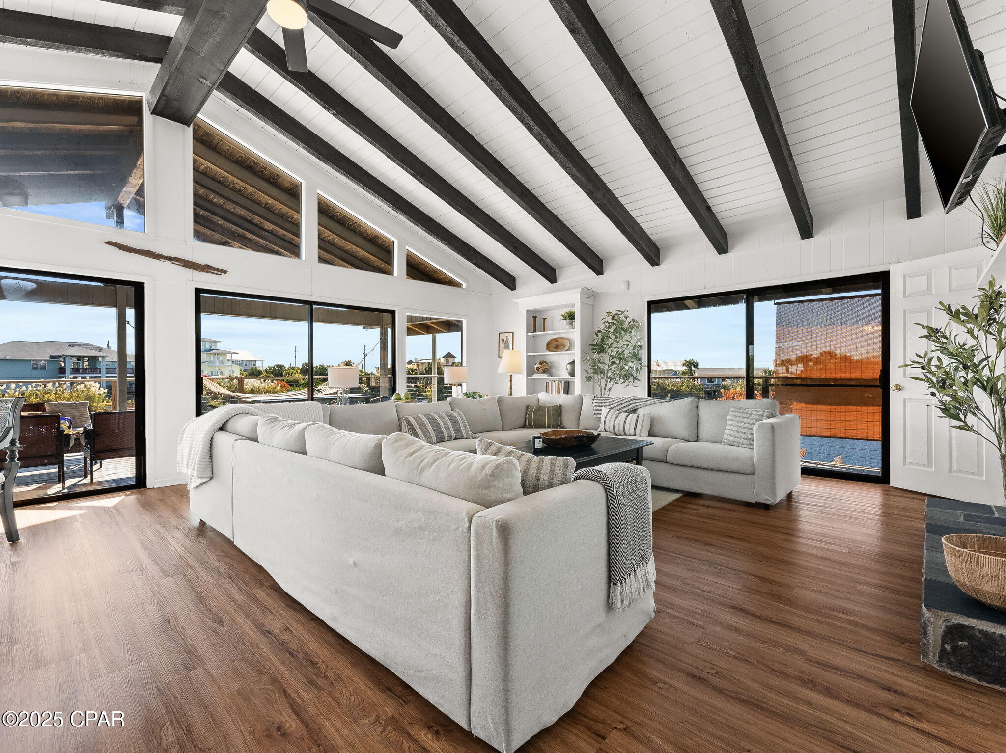 Image 5 For 111 Charles Claude Circle