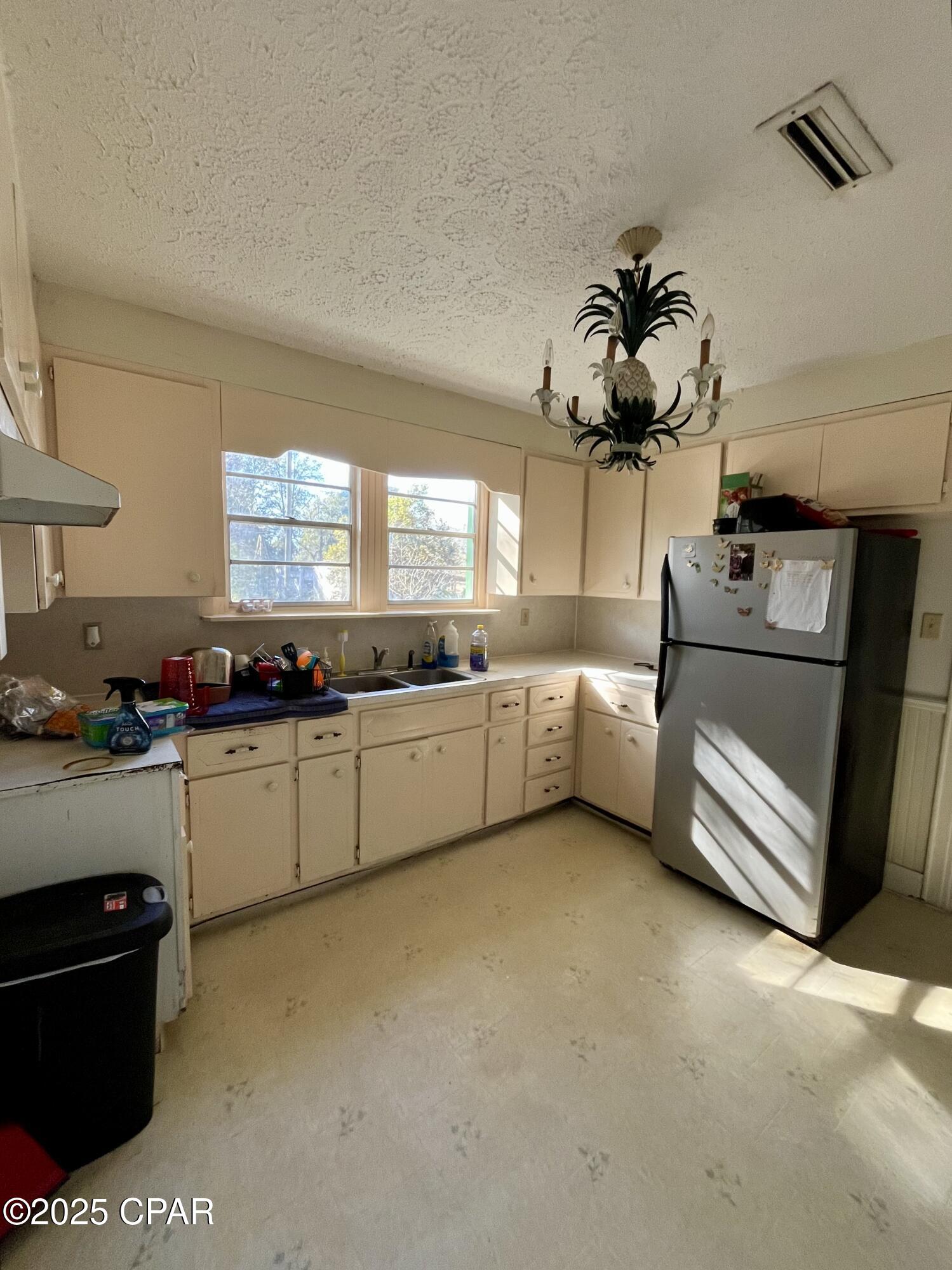 Image 2 For 4056 Highway 77