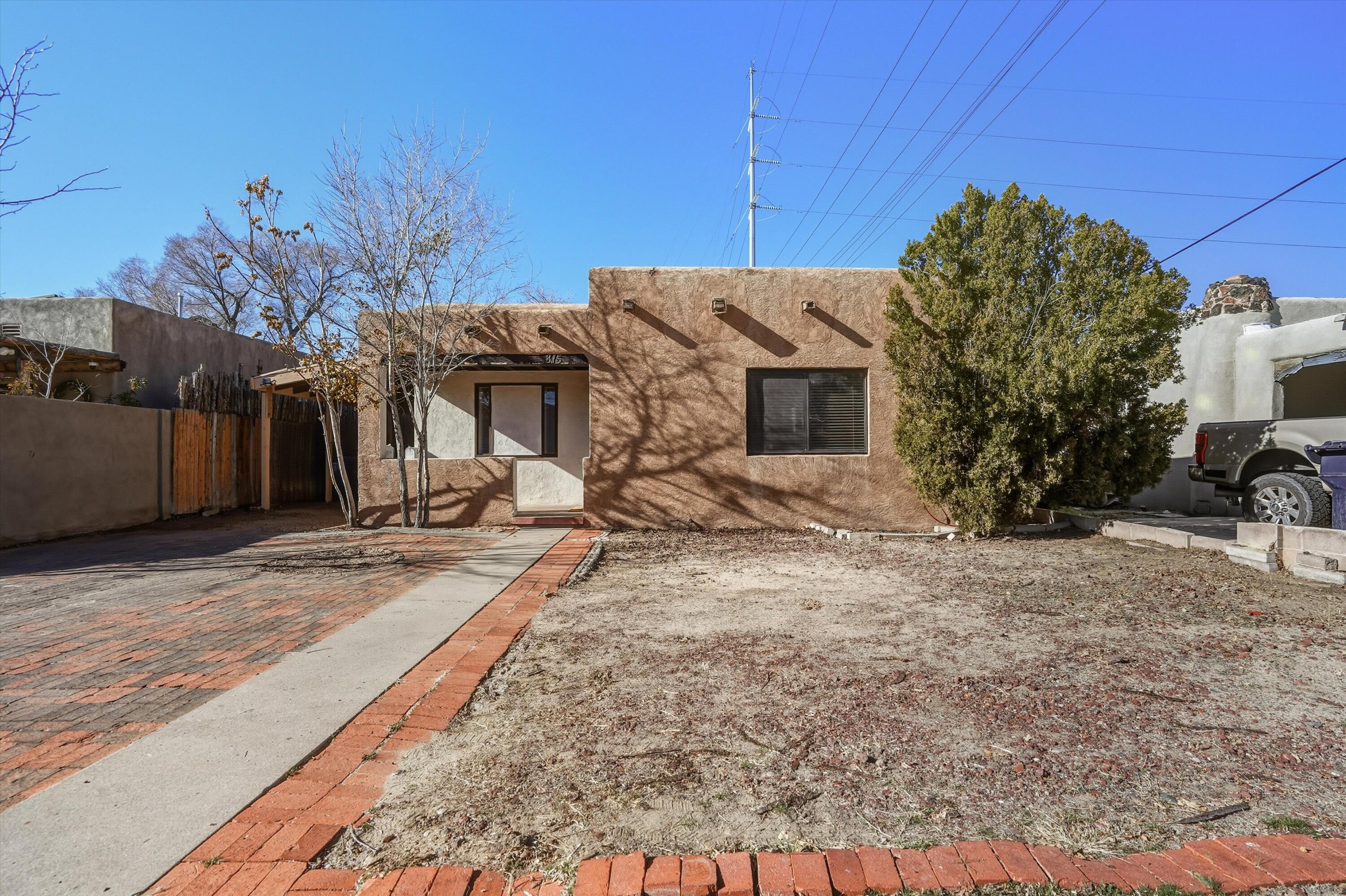 815 Girard Boulevard, Albuquerque NM 87106