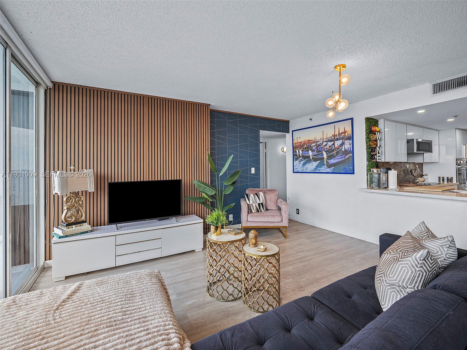 The Grandview Palace Cond