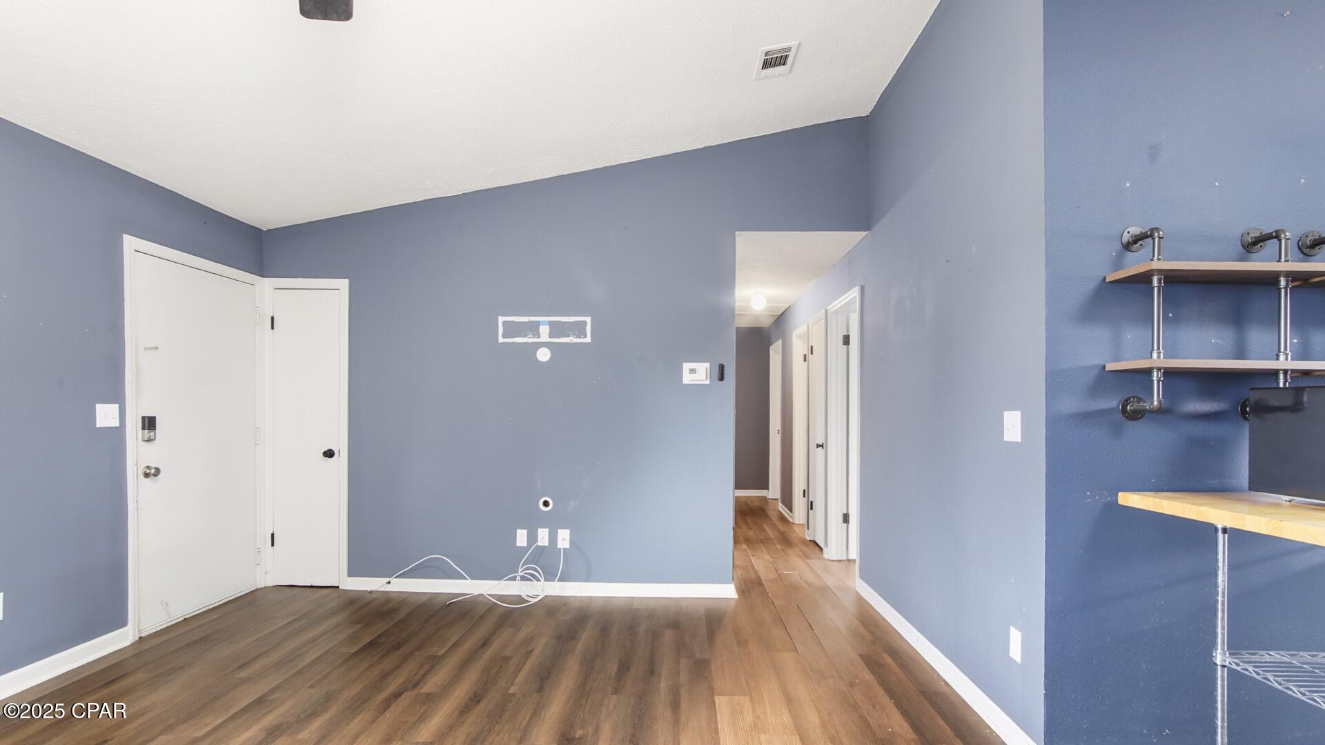 Image 11 For 3728 Greentree Place