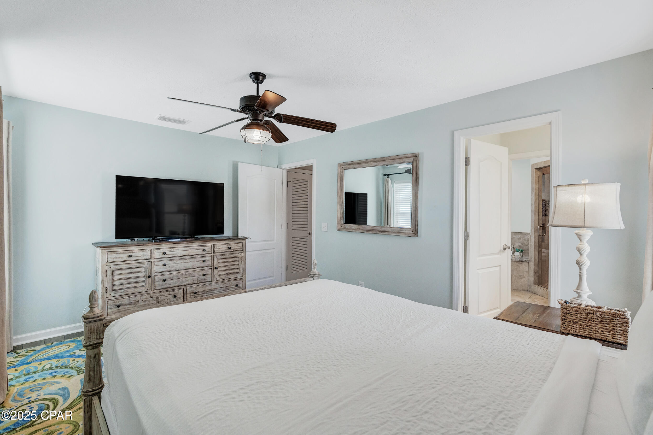 Image 26 For 17806 Front Beach Road