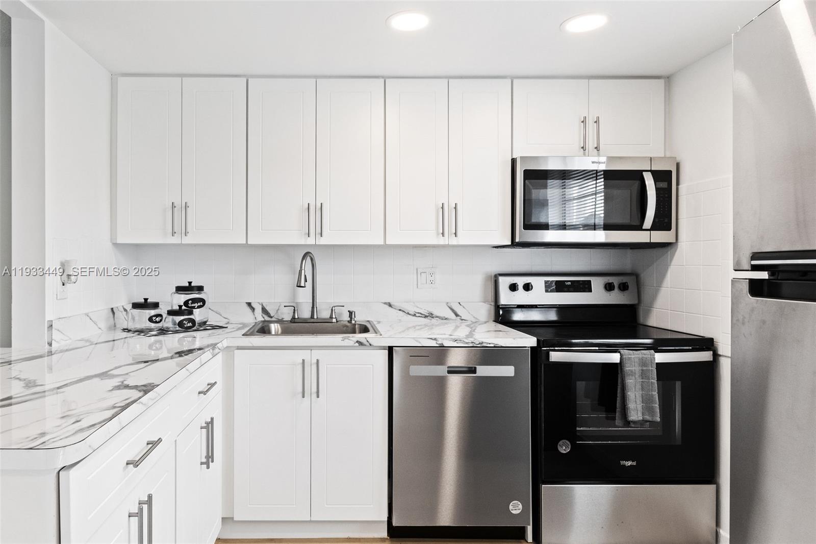 Oriole Gardens 33 Condo