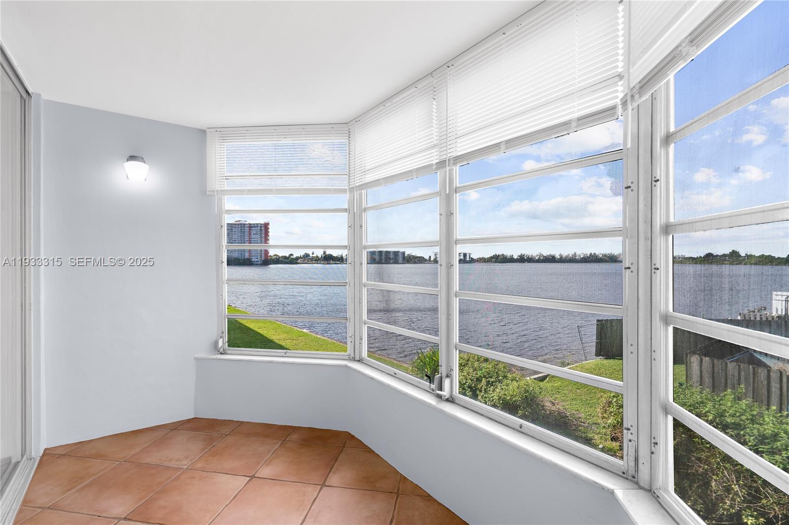 Sixth Forum Condominium