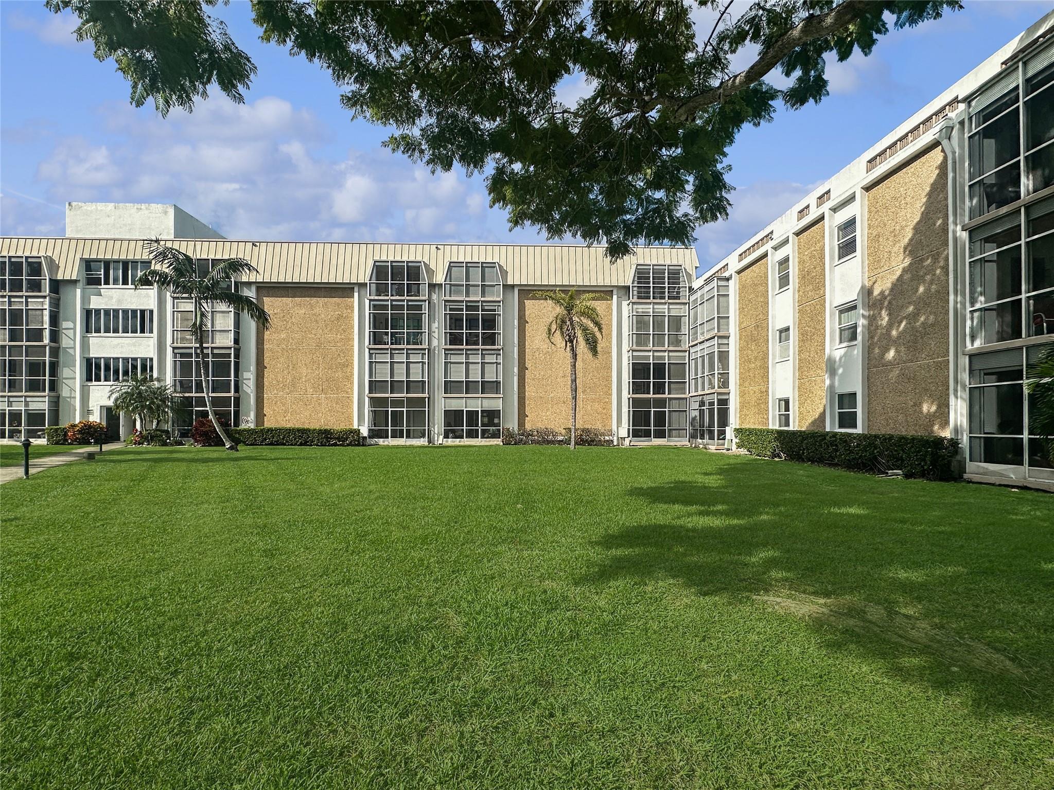 Homes for sale in Oakland Park, FL | 2970 Ne 16Th Ave #102B, Oakland Park, FL 33334 | MLS# F10541733