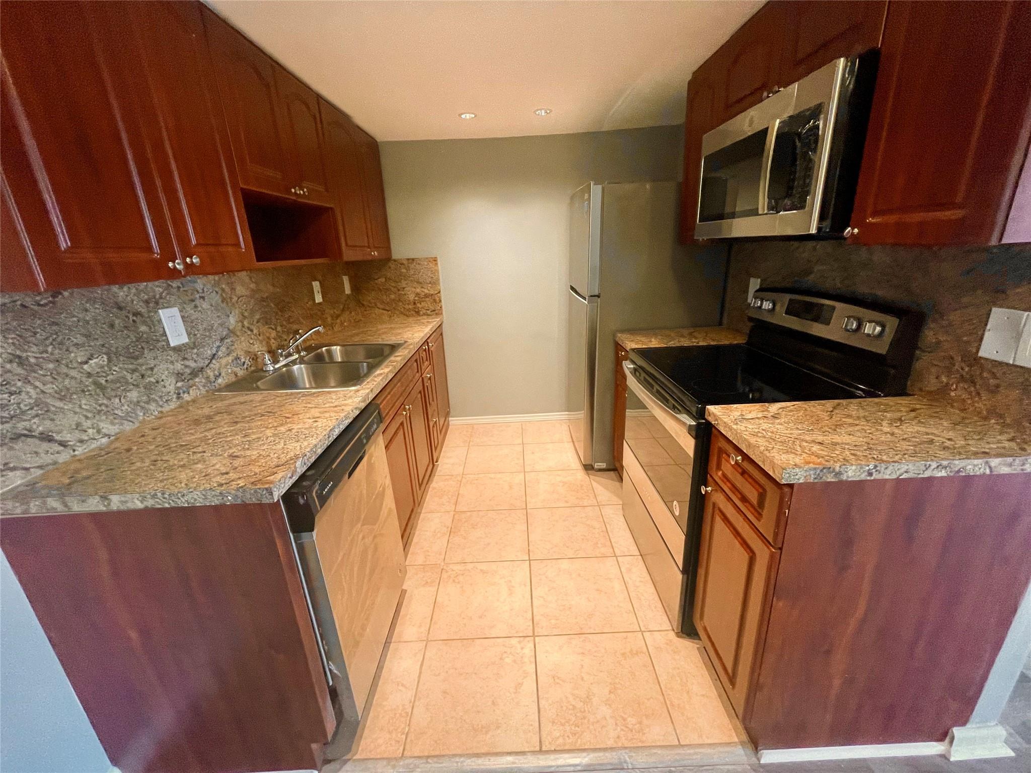 Homes for sale in Deerfield Beach, FL | 4024 Cambridge B #4024, Deerfield Beach, FL 33442 | MLS# F10540920