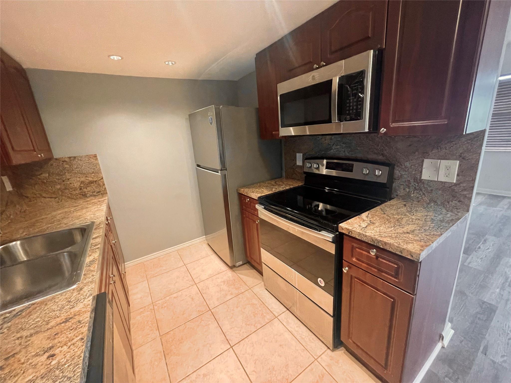 Homes for sale in Deerfield Beach, FL | 4024 Cambridge B #4024, Deerfield Beach, FL 33442 | MLS# F10540920