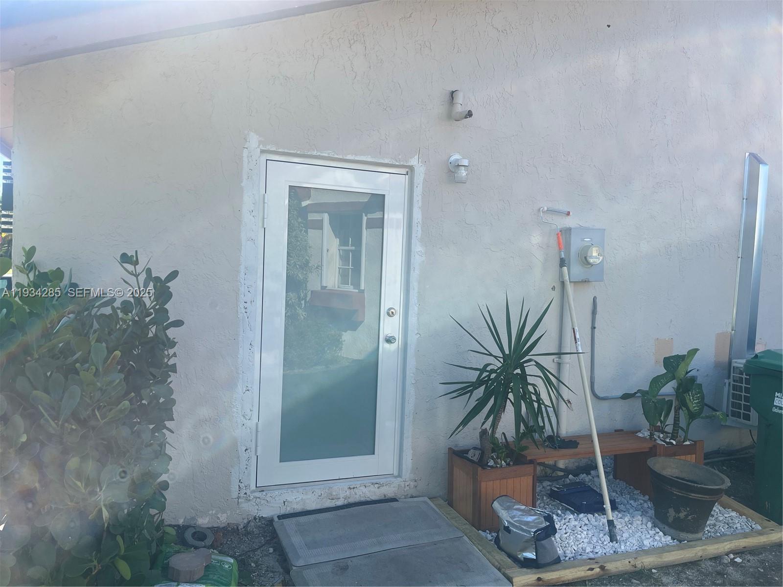 Furnished Efficiency in the family-oriented Cutler Bay neighborhood! This renovated unit features: New ceramic tile floors, kitchen with white cabinetry, small cooktop & microwave, Queen-sized bed with headboard, bathroom with shower, sink & toilet! Great Location, close to shopping centers, restaurants & more! Up 2 Persons Only. Water & Electricity are included in the Rent!