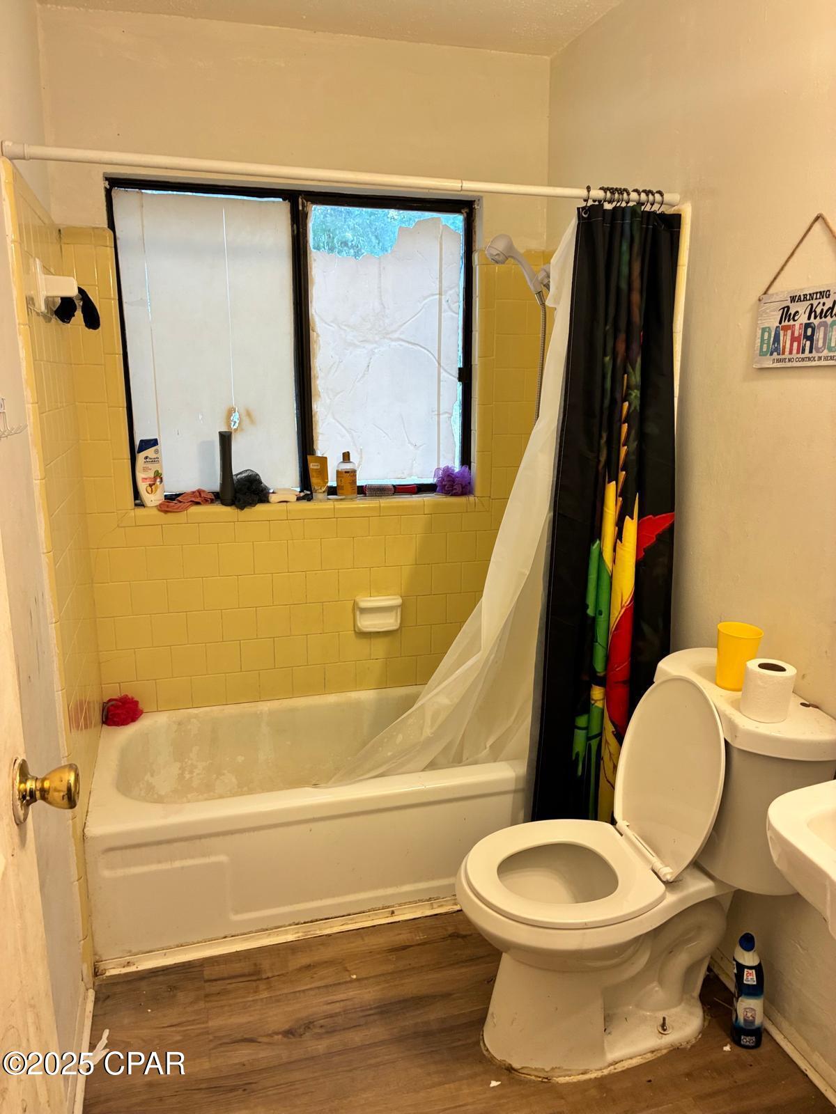 Image 46 For 1228 Church Avenue