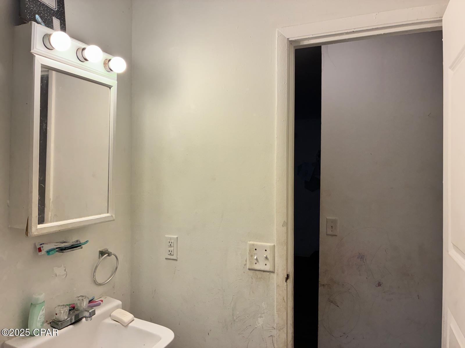 Image 47 For 1228 Church Avenue