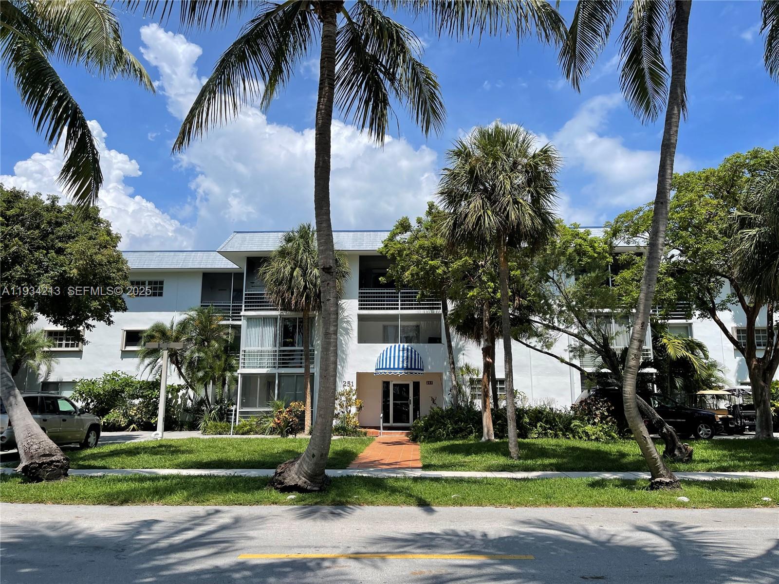 Key Biscayne VI Condo