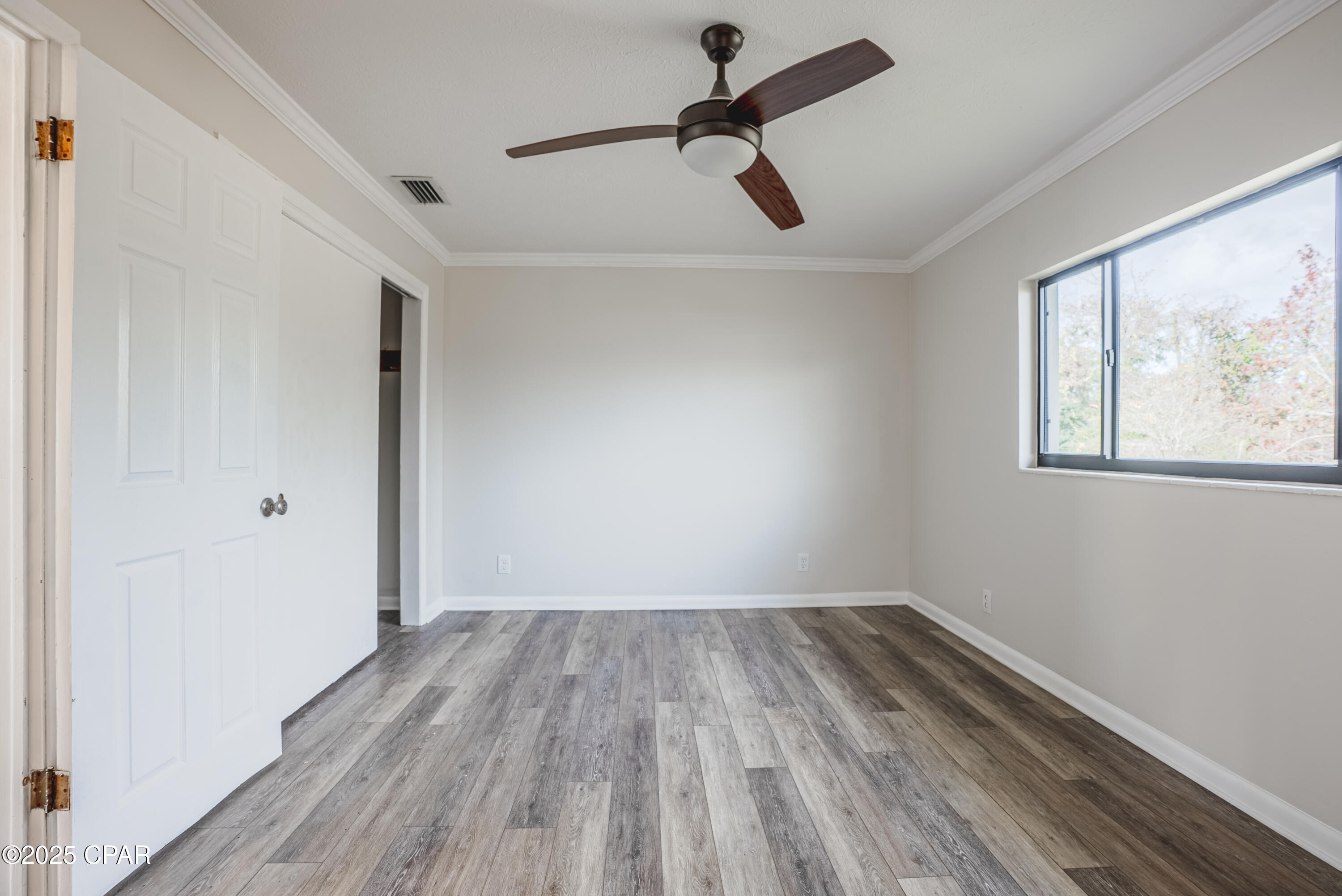 Image 13 For 3121 Douglas Road