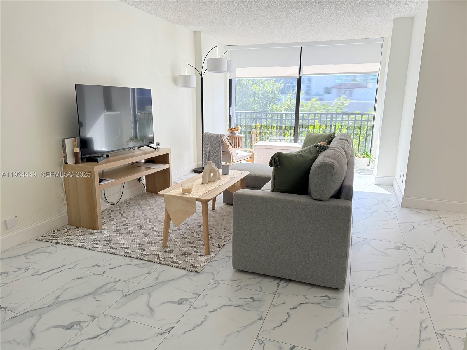 Plaza Of Americas Condo P