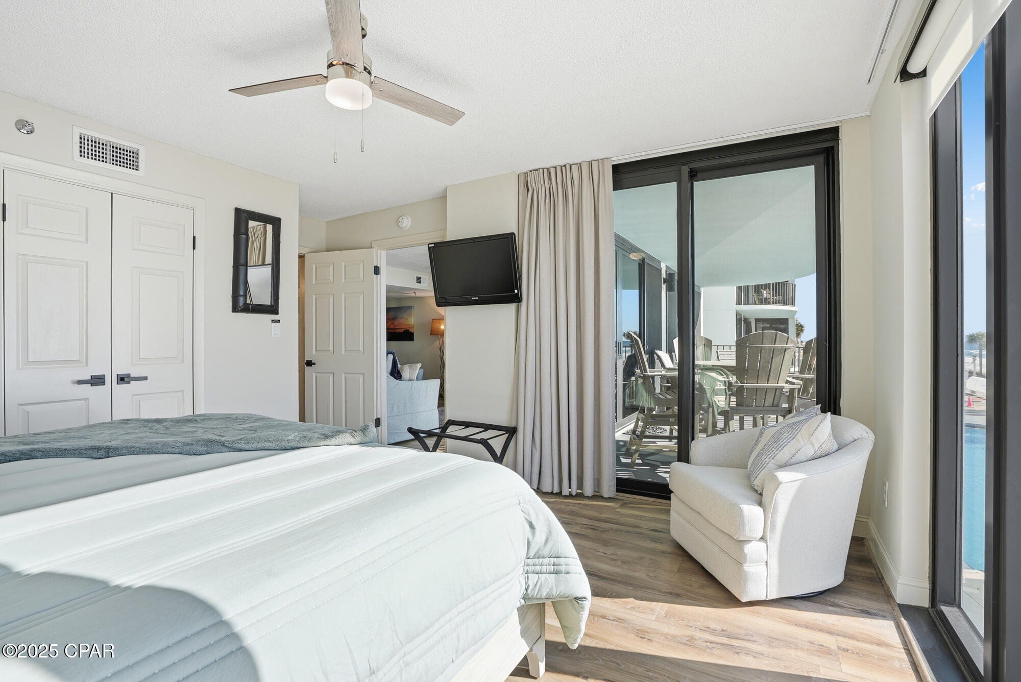 Image 34 For 6201 Thomas Drive 207