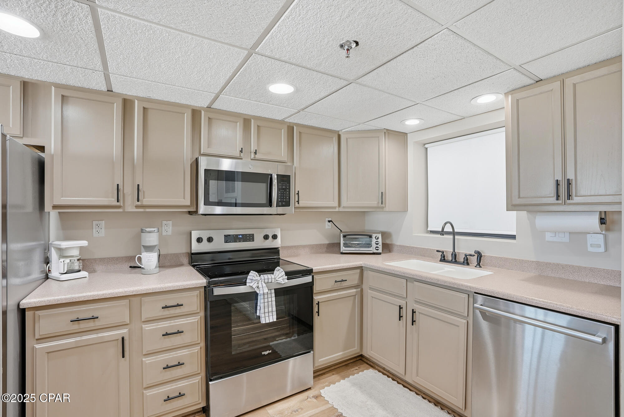 Image 8 For 6201 Thomas Drive 207