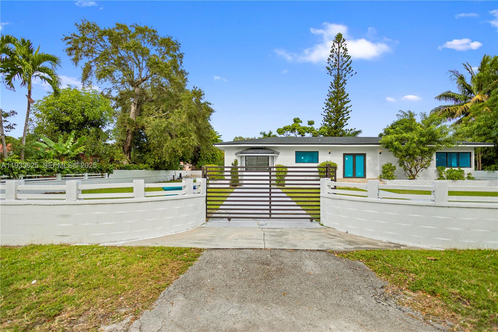 Homes for sale in Miami, FL | 1445 Ne 147Th St, Miami, FL 33161 | MLS# A11933625