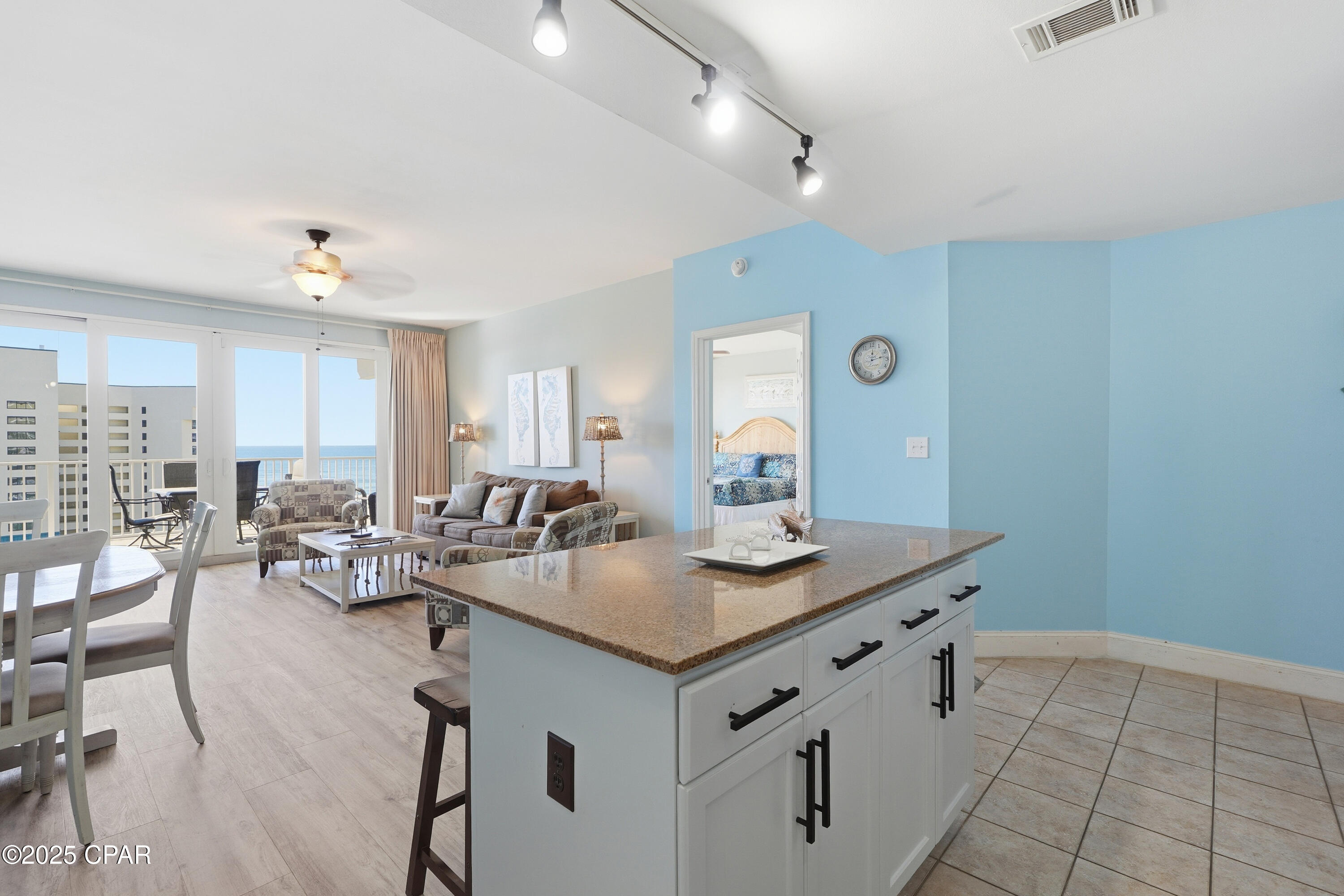 Image 10 For 9860 Thomas Drive 720