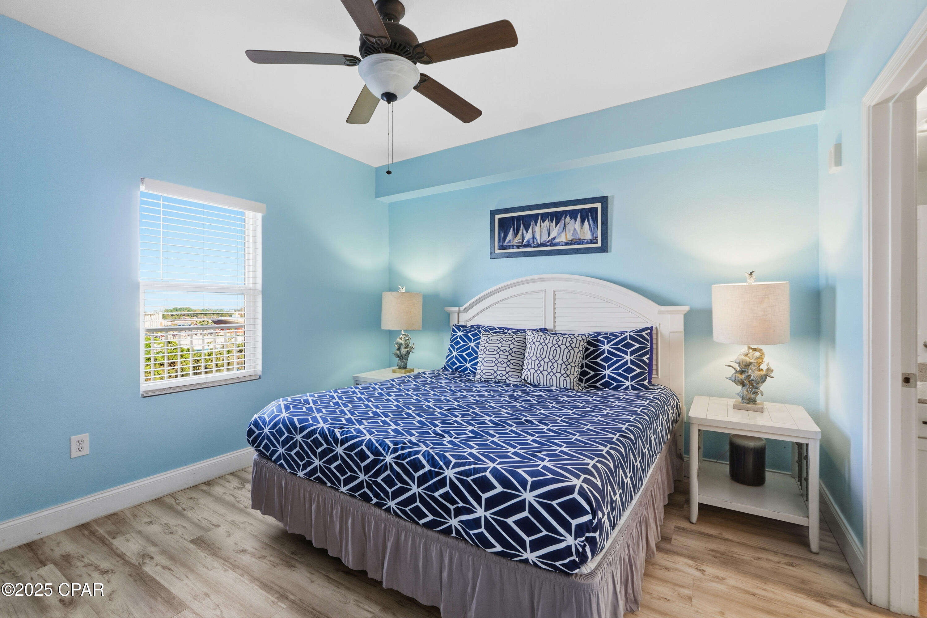 Image 4 For 9860 Thomas Drive 720