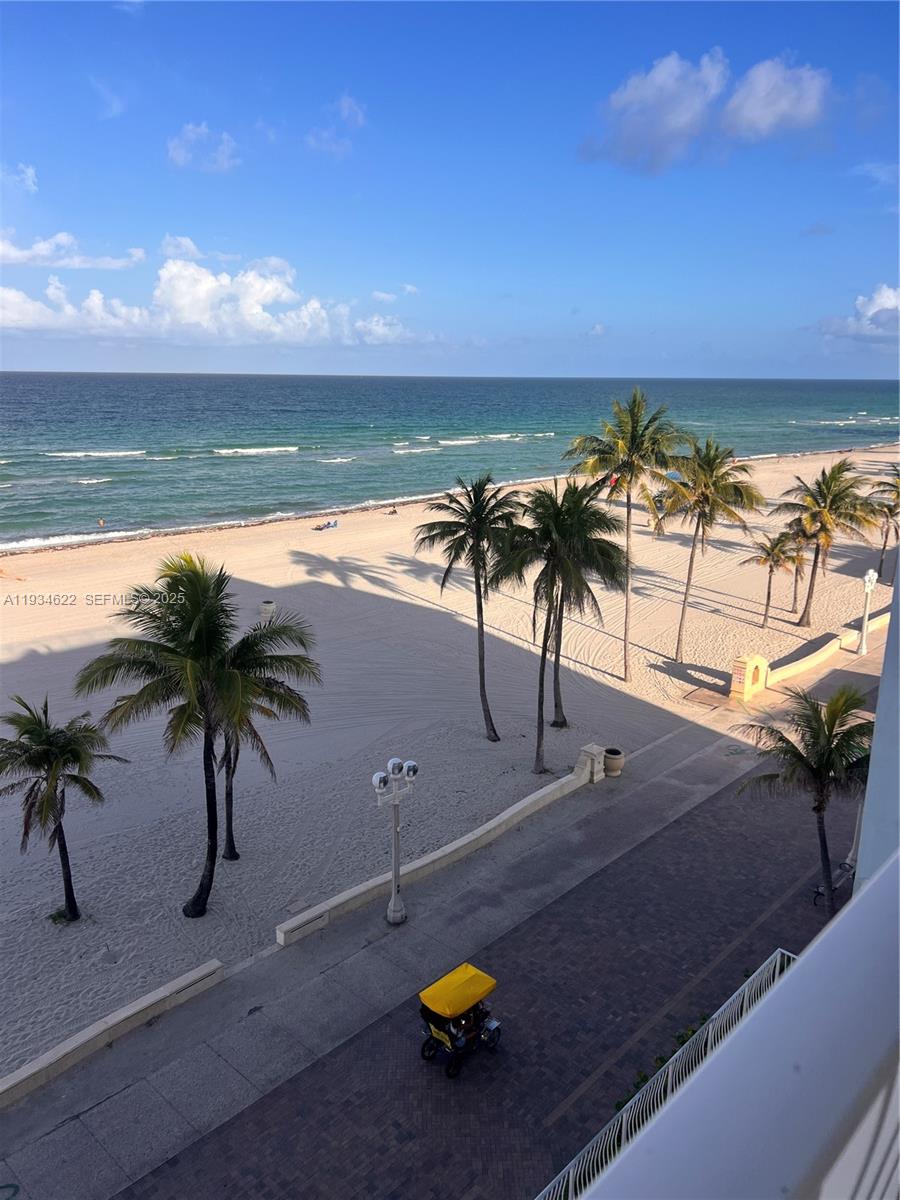 Homes for sale in Hollywood, FL | 300 Oregon St #506, Hollywood, FL 33019 | MLS# A11934622