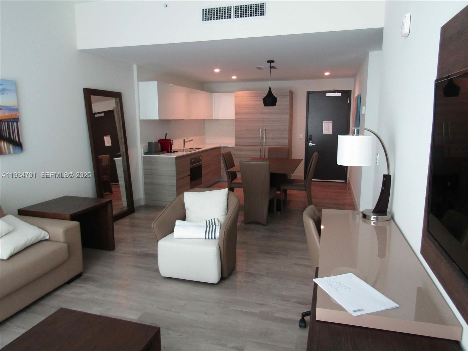 777 Ocean Dr Unit S514, Hollywood, Florida 33019