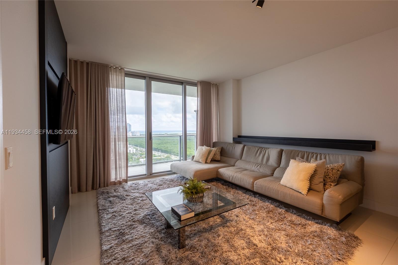 Condo for Sale in North Miami Beach, FL