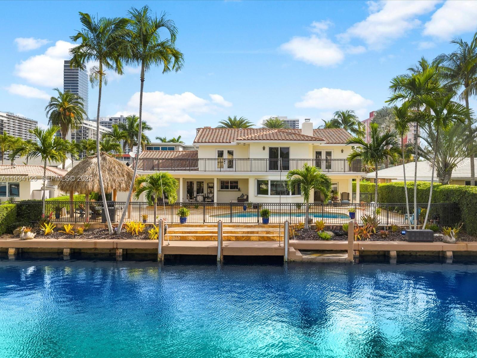 House for Sale in Hallandale Beach, FL