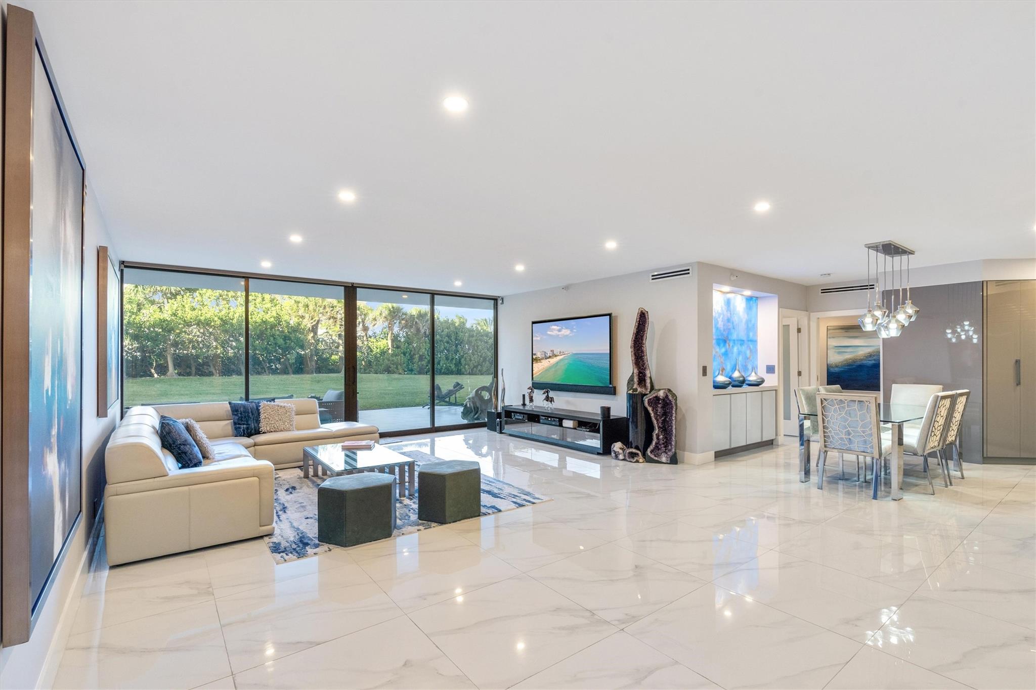 Palm Beach Hampton Condo