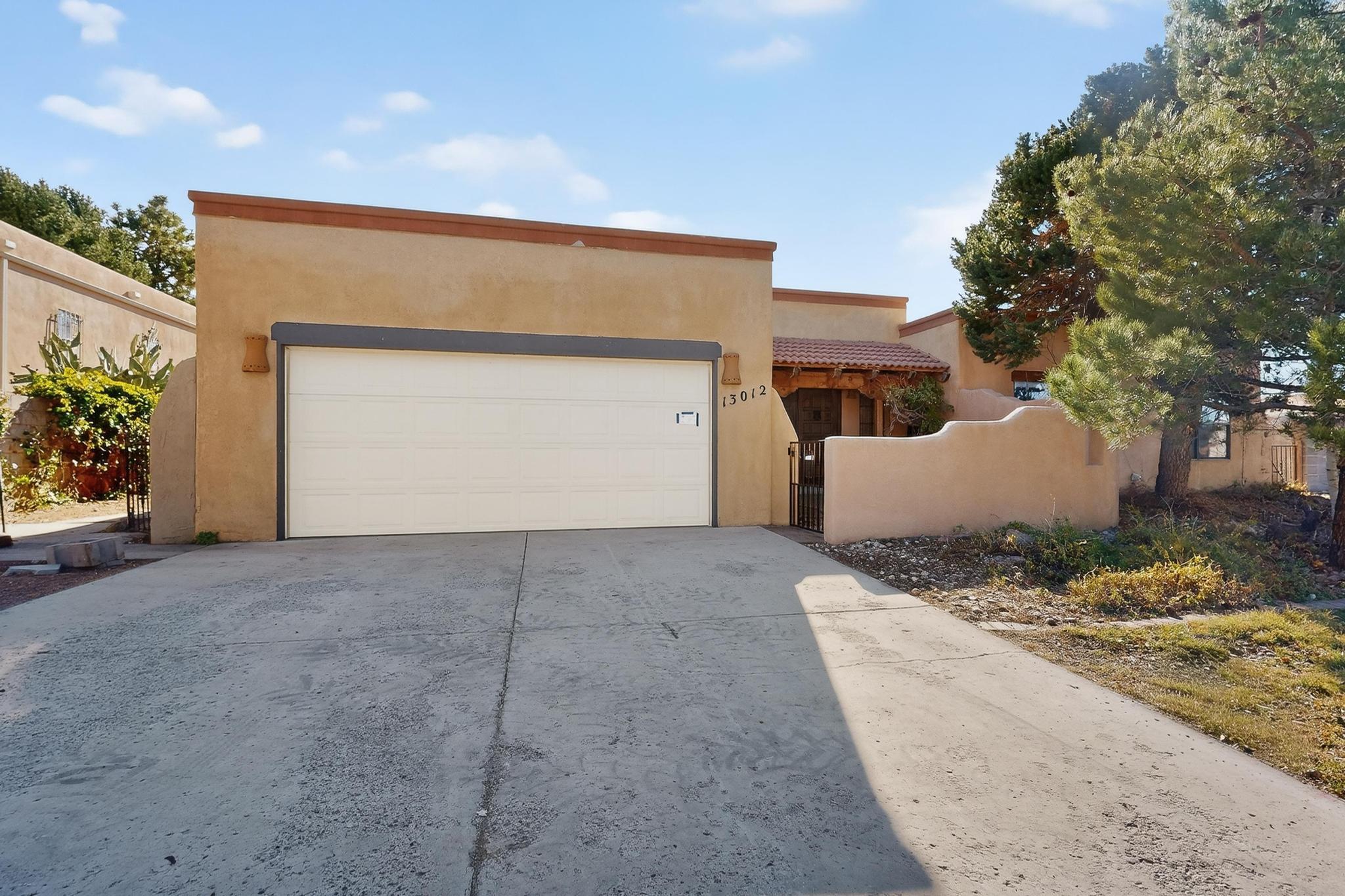 13012 Calle De Sandias, Albuquerque NM 87111