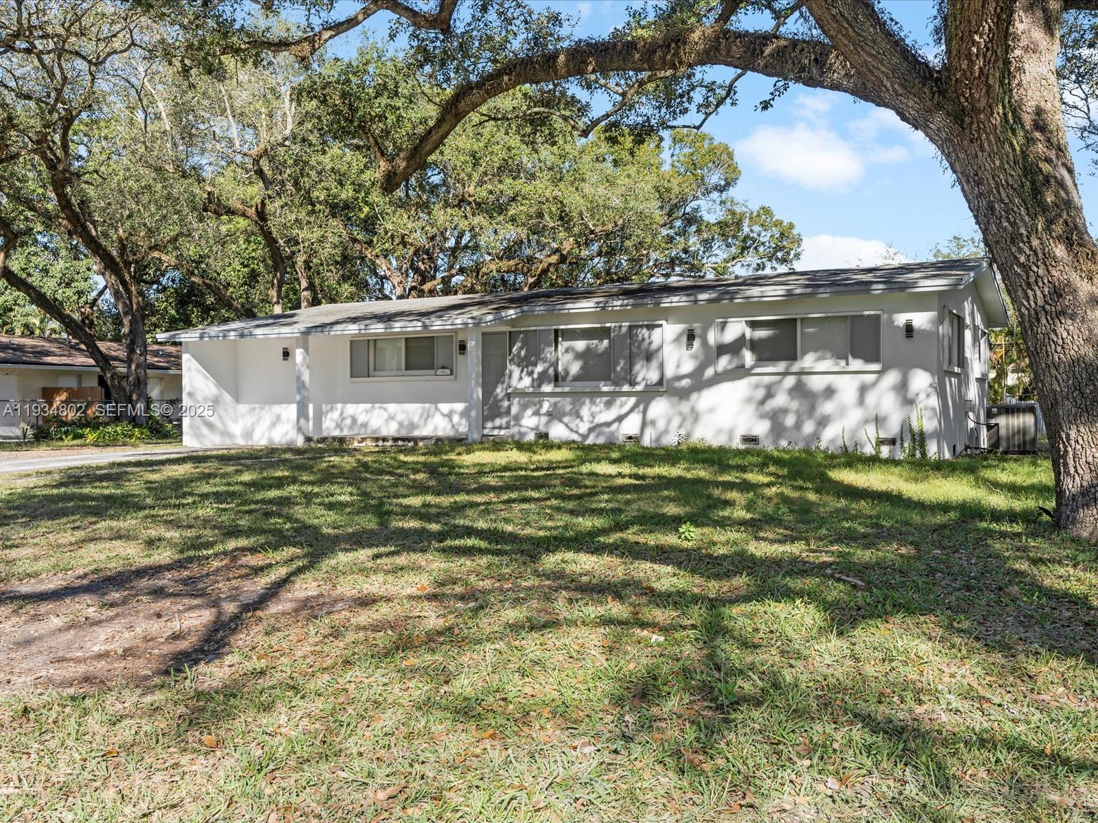 Elegant master bedroom retreat at 4121 54th Ct - Home in Dania Beach