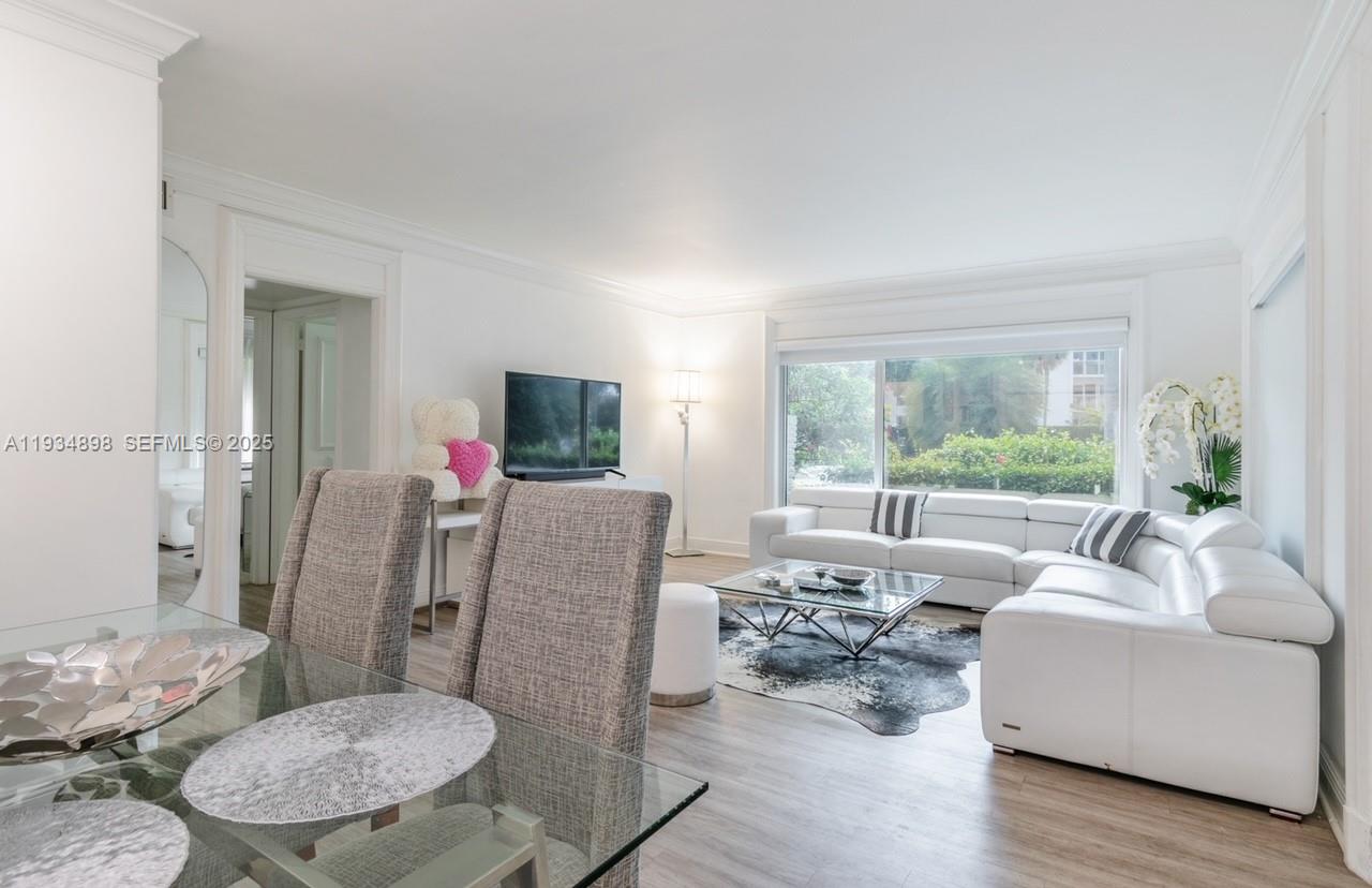 Waters Edge House Condo