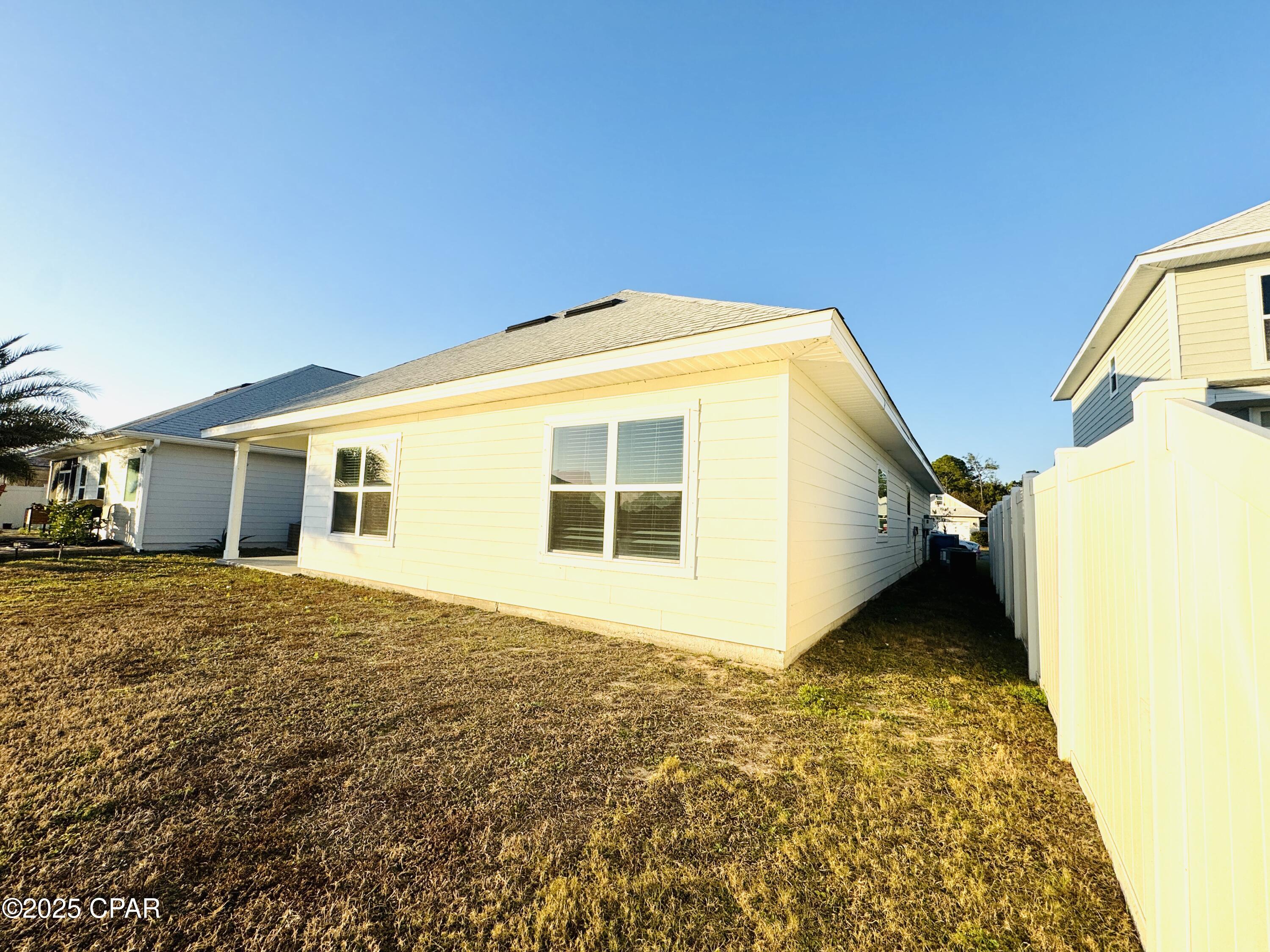 Image 27 For 115 Moonraker Circle