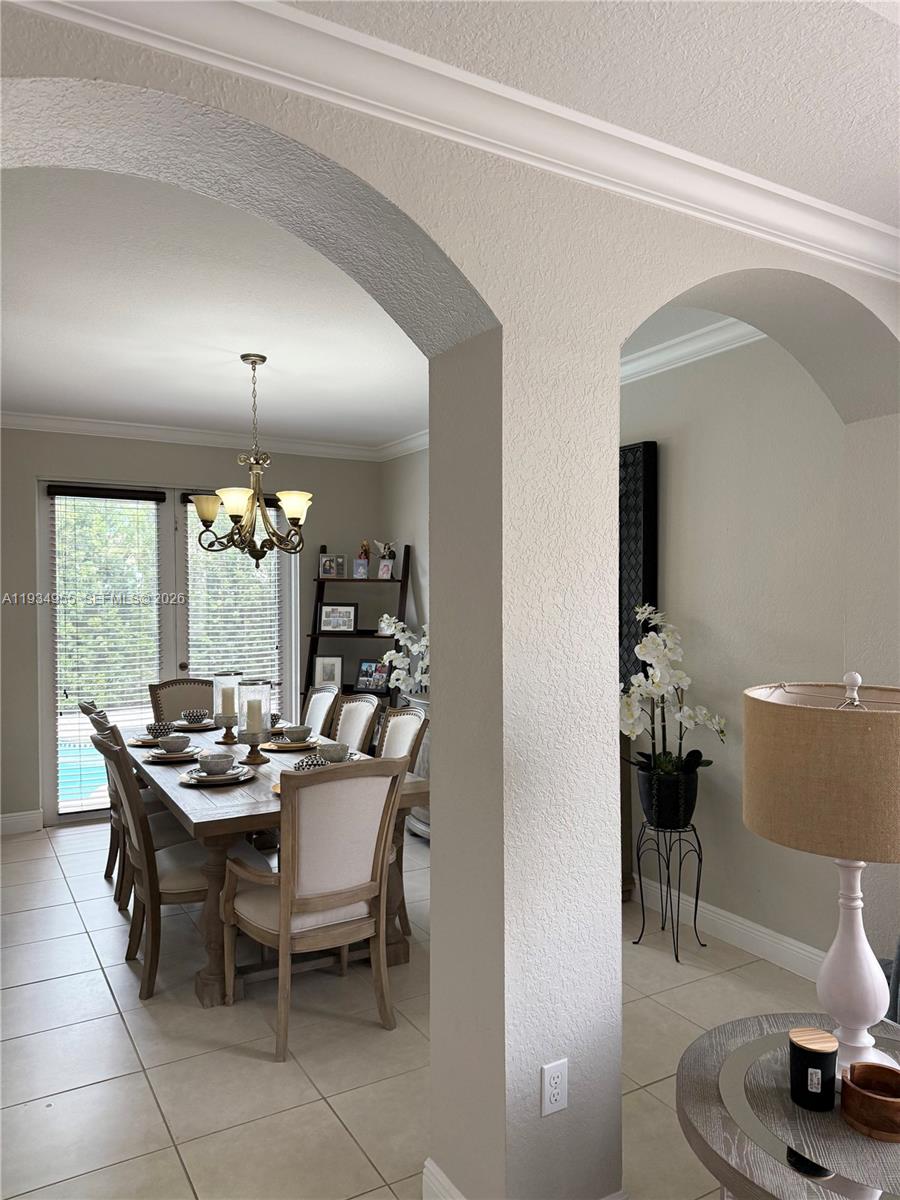 2239 SE 19th Ave 2239