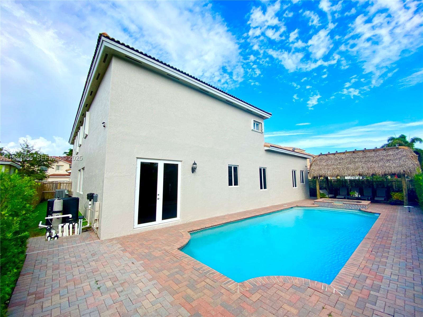 2239 SE 19th Ave 2239