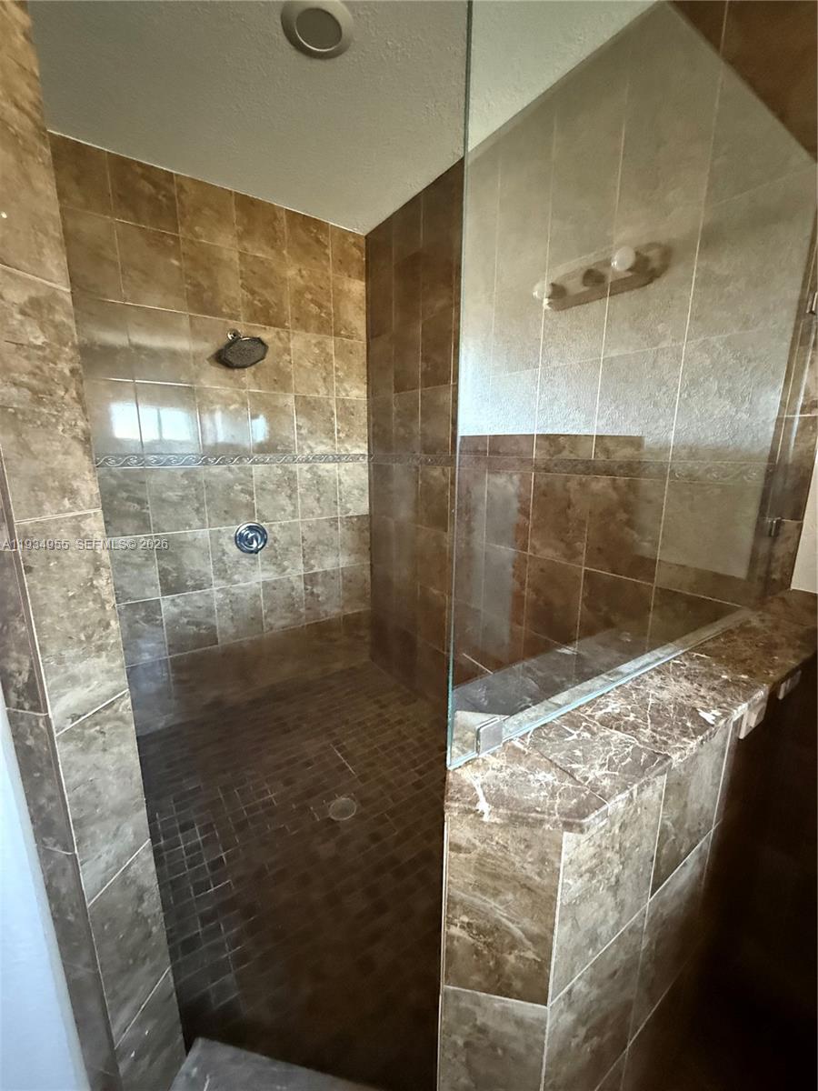 2239 SE 19th Ave 2239