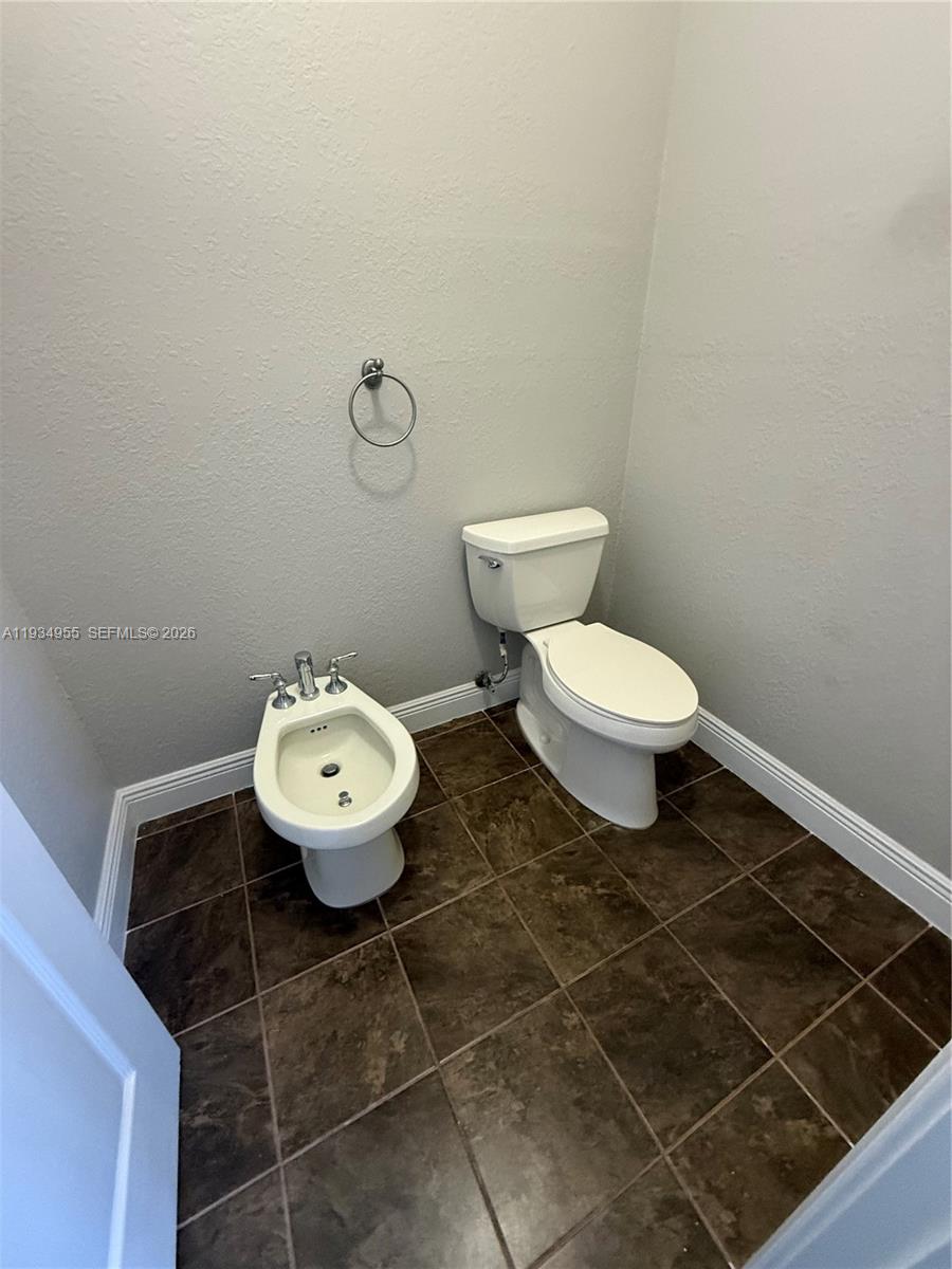 2239 SE 19th Ave 2239