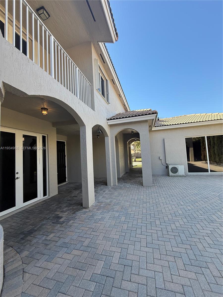 2239 SE 19th Ave 2239
