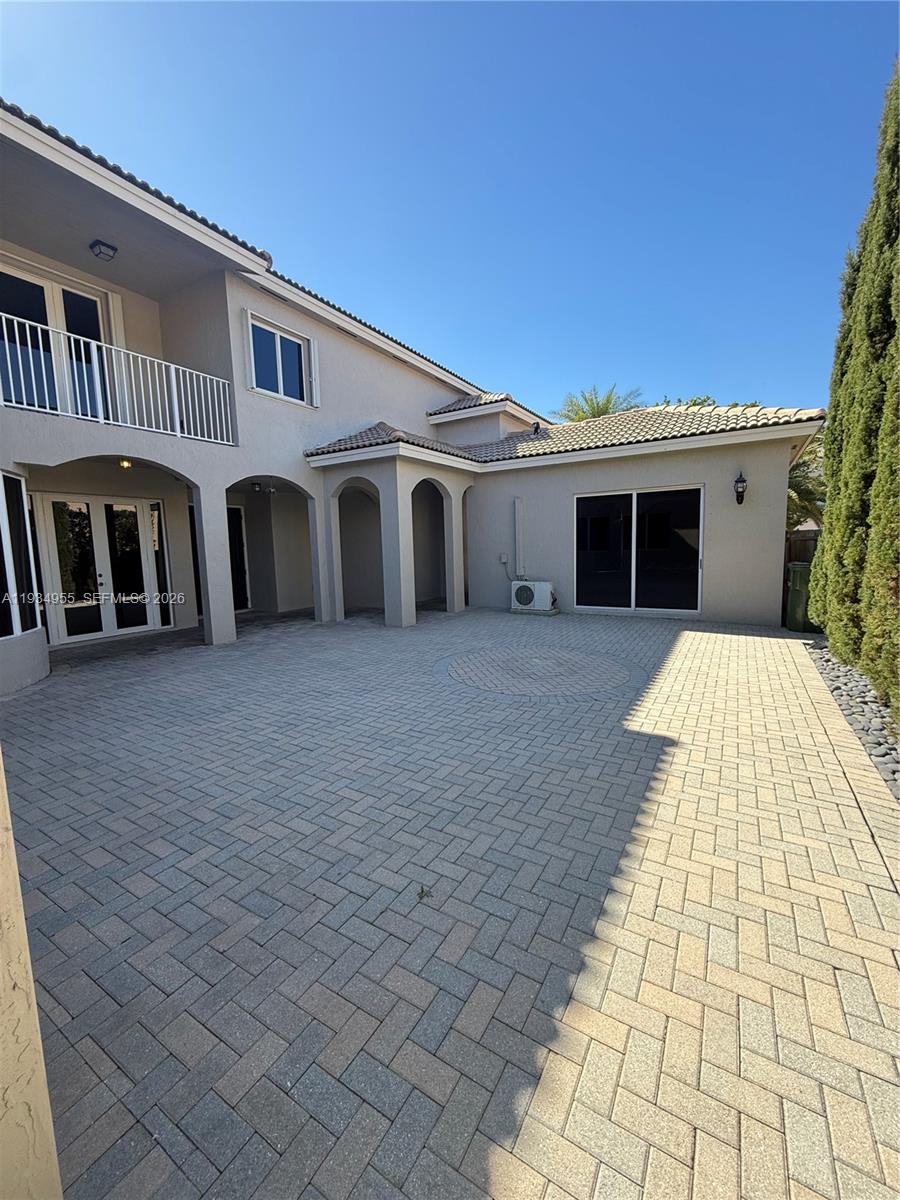 2239 SE 19th Ave 2239