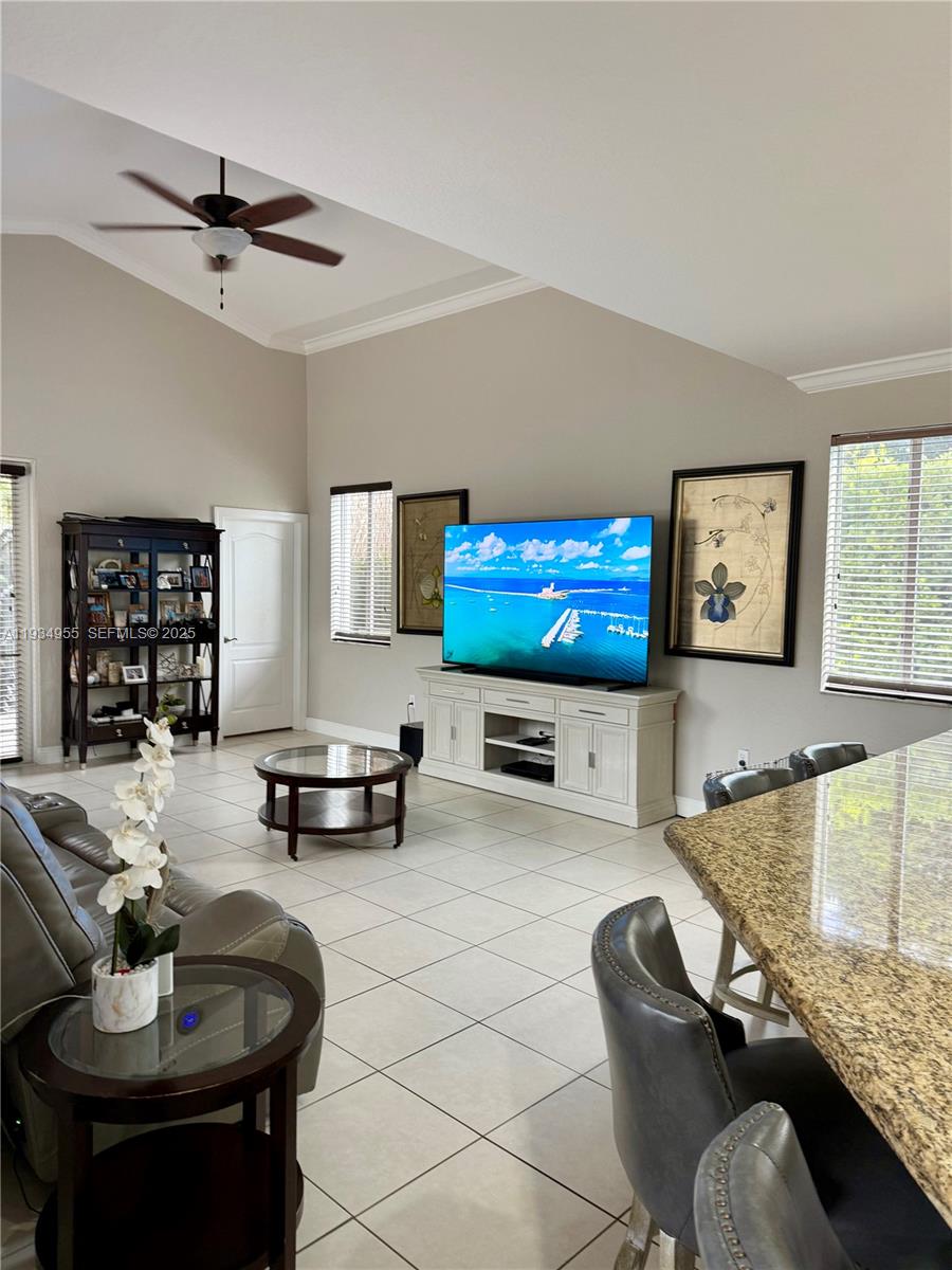 2239 SE 19th Ave 2239