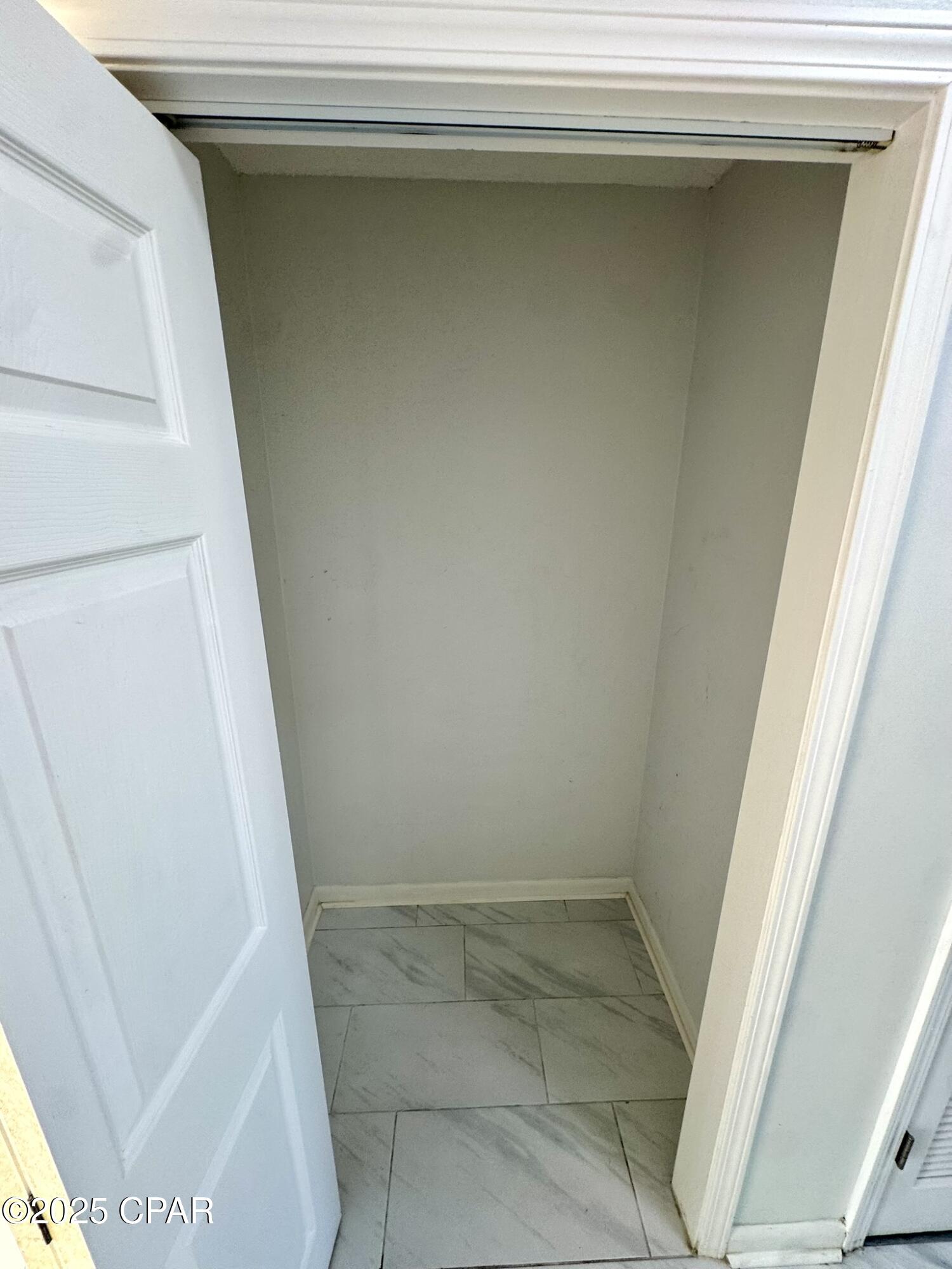 Image 6 For 5417 Sunset Avenue