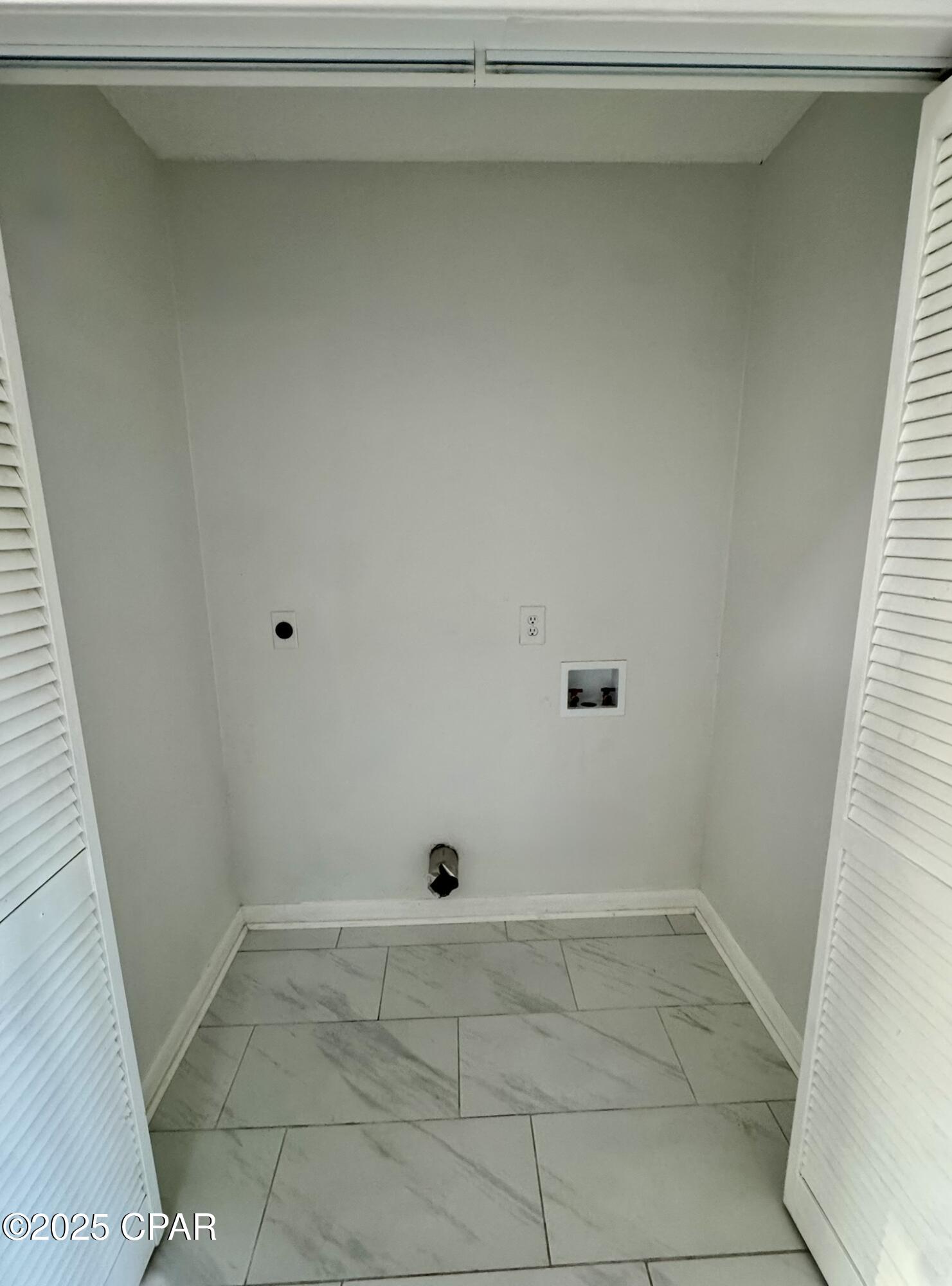 Image 7 For 5417 Sunset Avenue