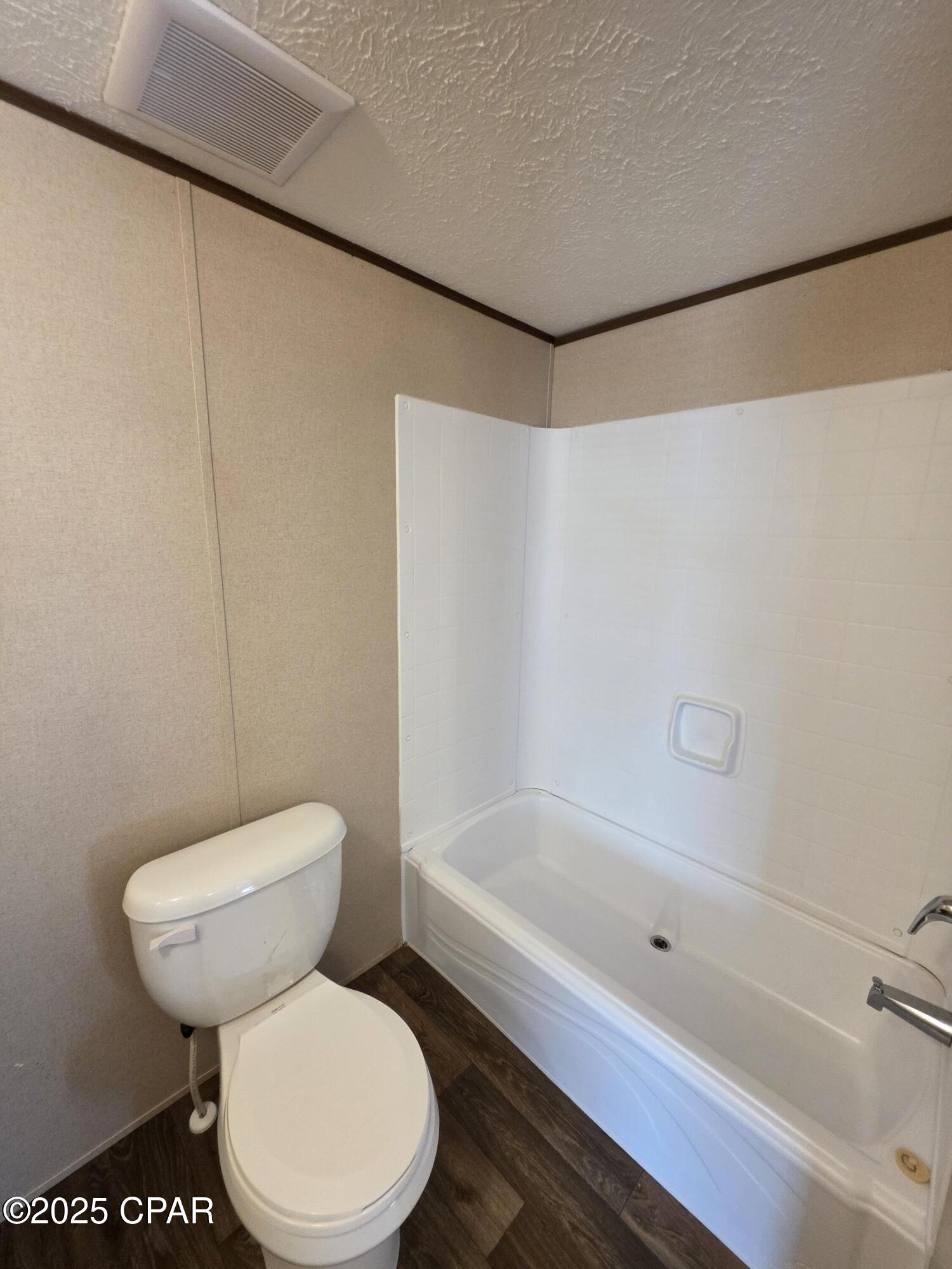 Image 8 For 2723 19th Street 2b